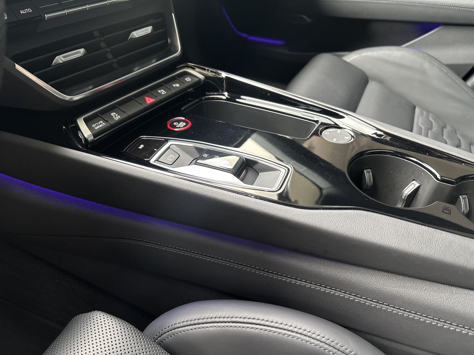 Audi e-tron GT - zdjęcie 17