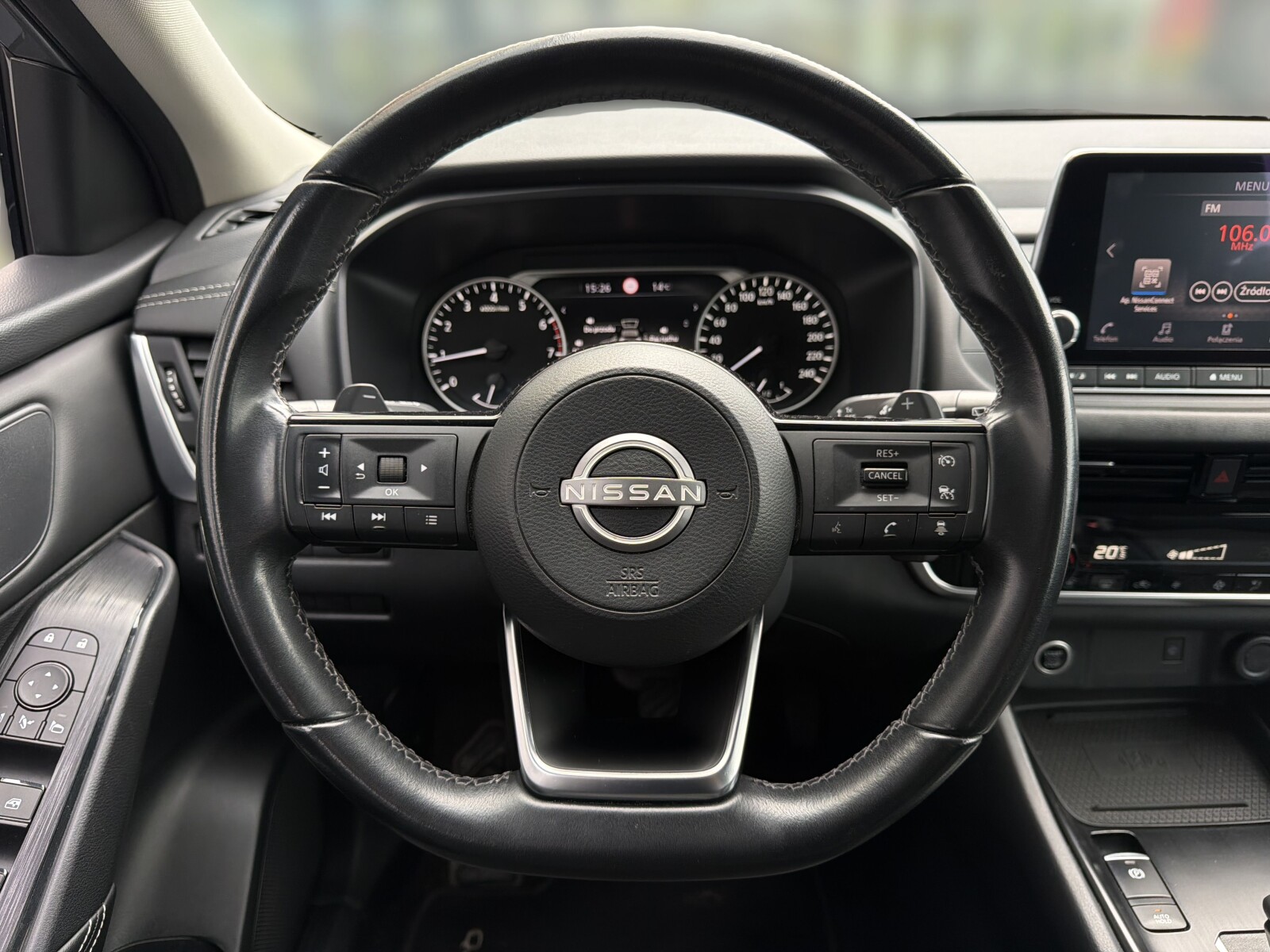Nissan Qashqai - zdjęcie 12