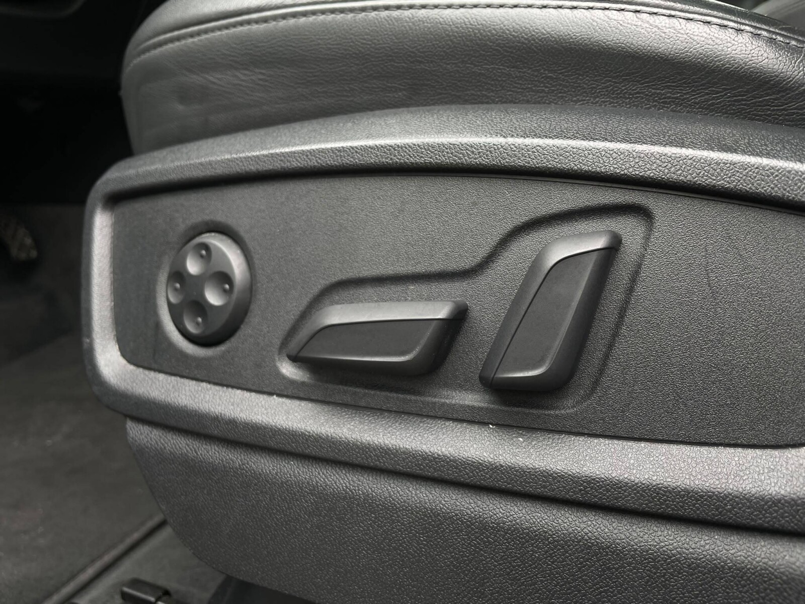 Audi Q5 Sportback - zdjęcie 20