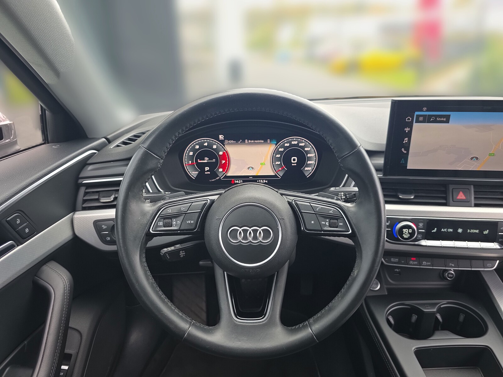 Audi A4 Avant - zdjęcie 13