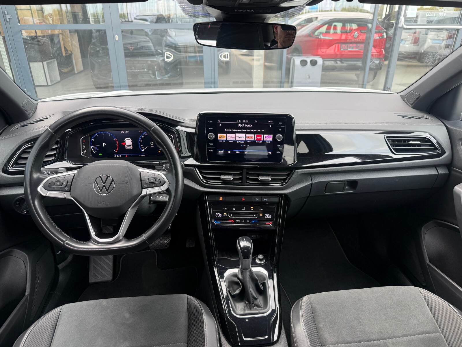 Volkswagen T-Roc - zdjęcie 9