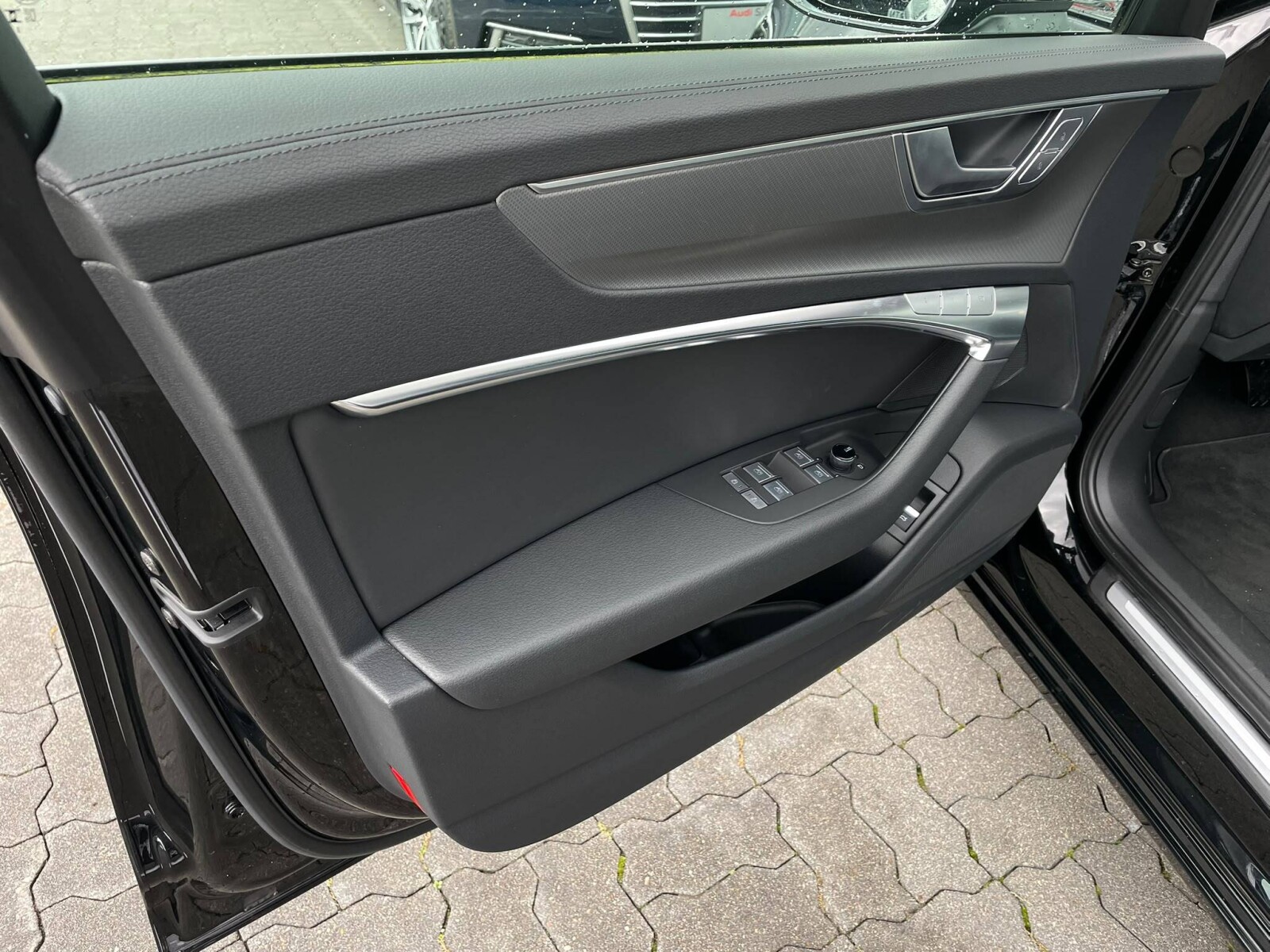 Audi A6 Avant - zdjęcie 18