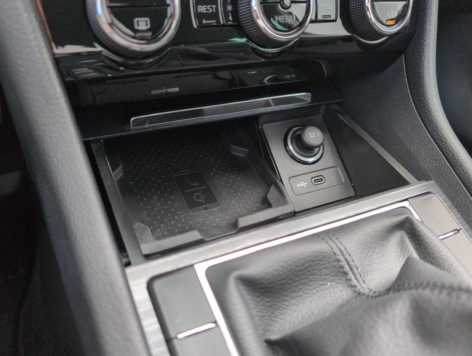 Škoda Superb - zdjęcie 39