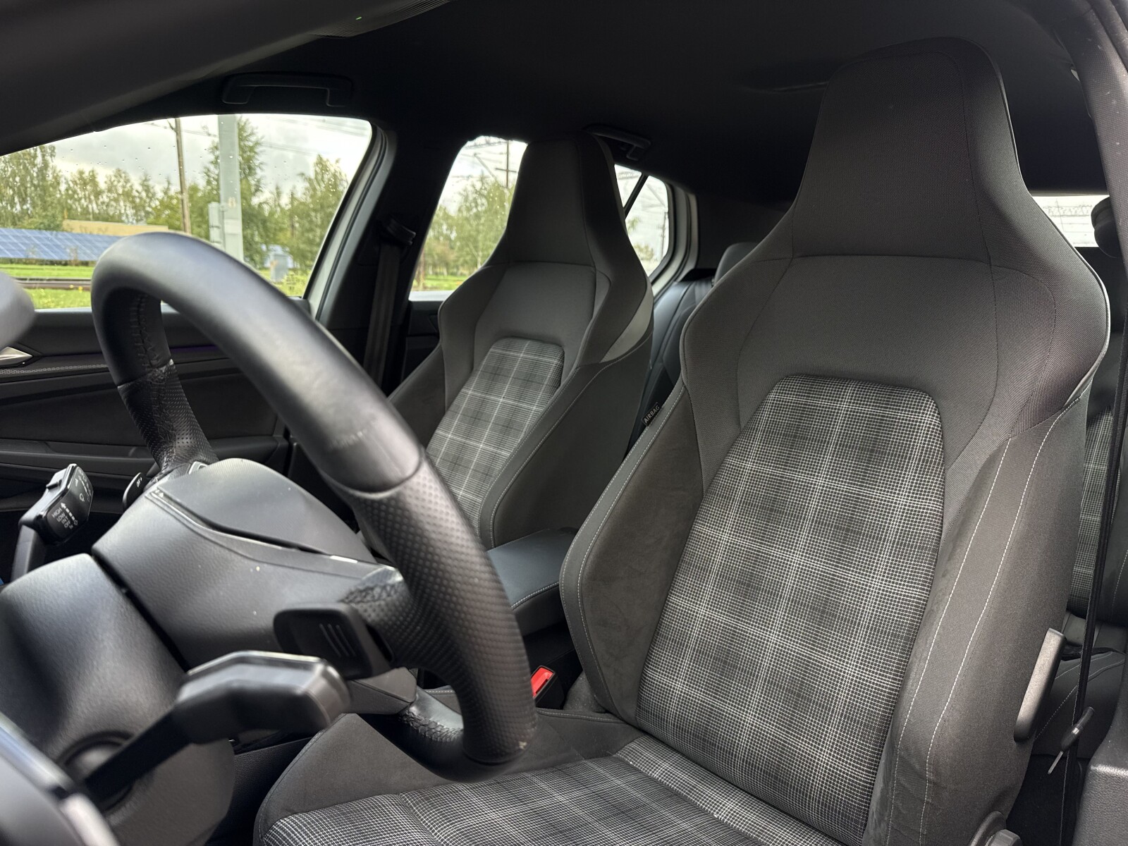 Volkswagen Golf - zdjęcie 11