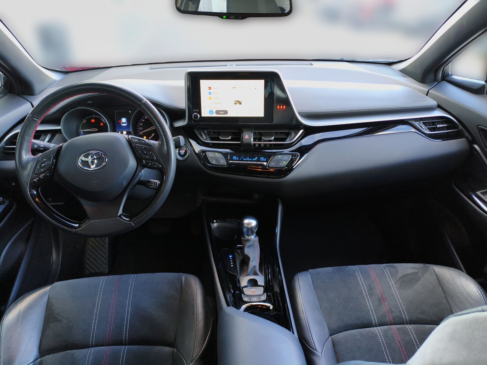 Toyota C-HR - zdjęcie 14