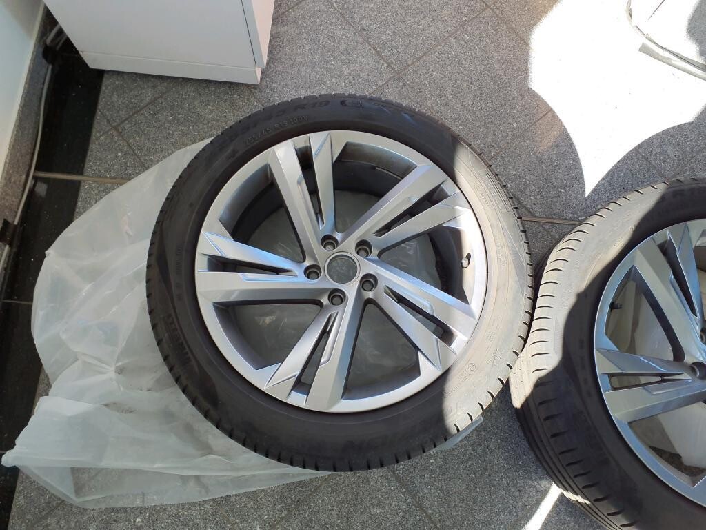Volkswagen Tiguan - zdjęcie 5