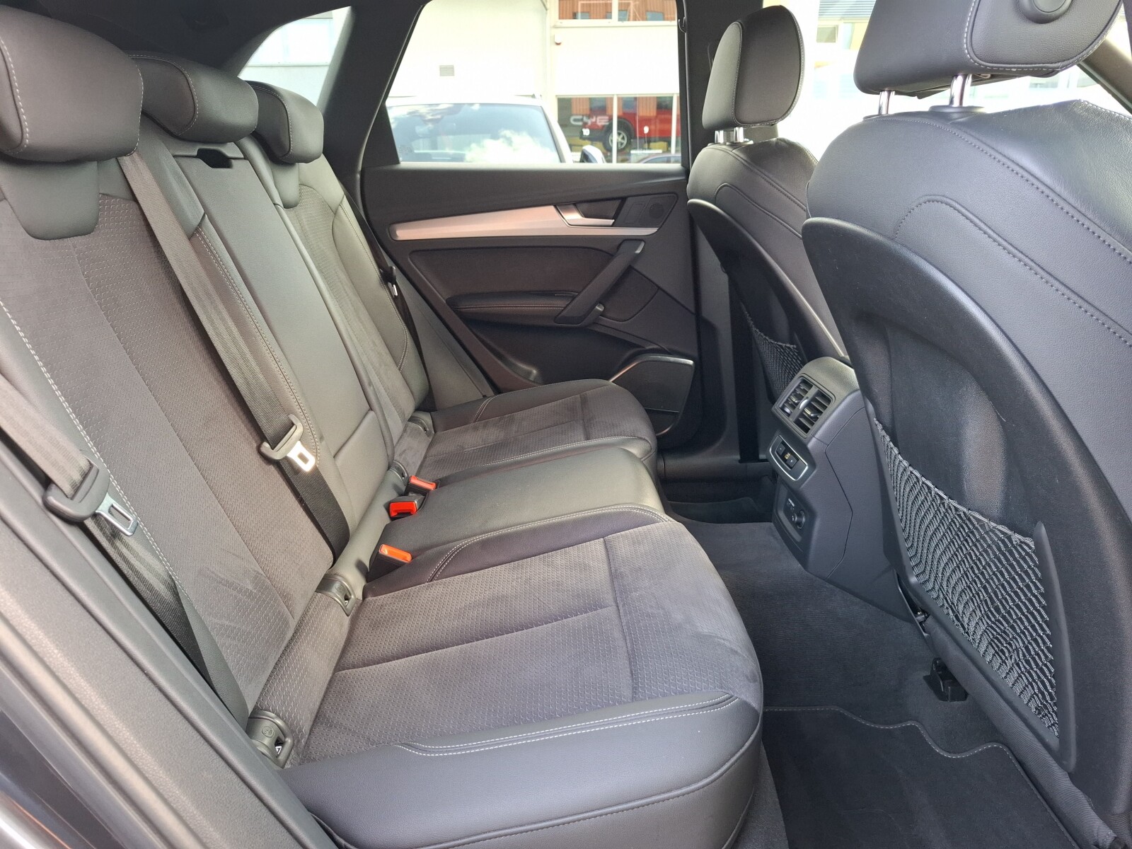 Audi Q5 - zdjęcie 18