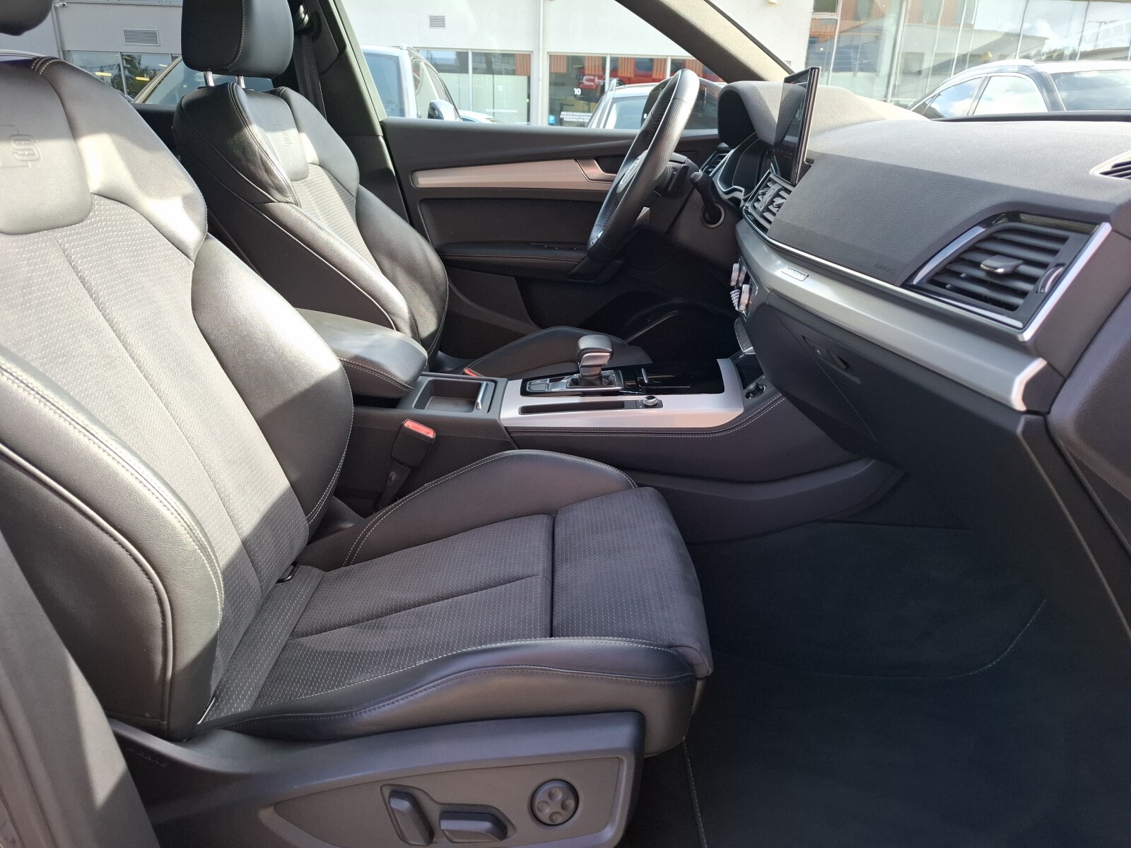 Audi Q5 - zdjęcie 23