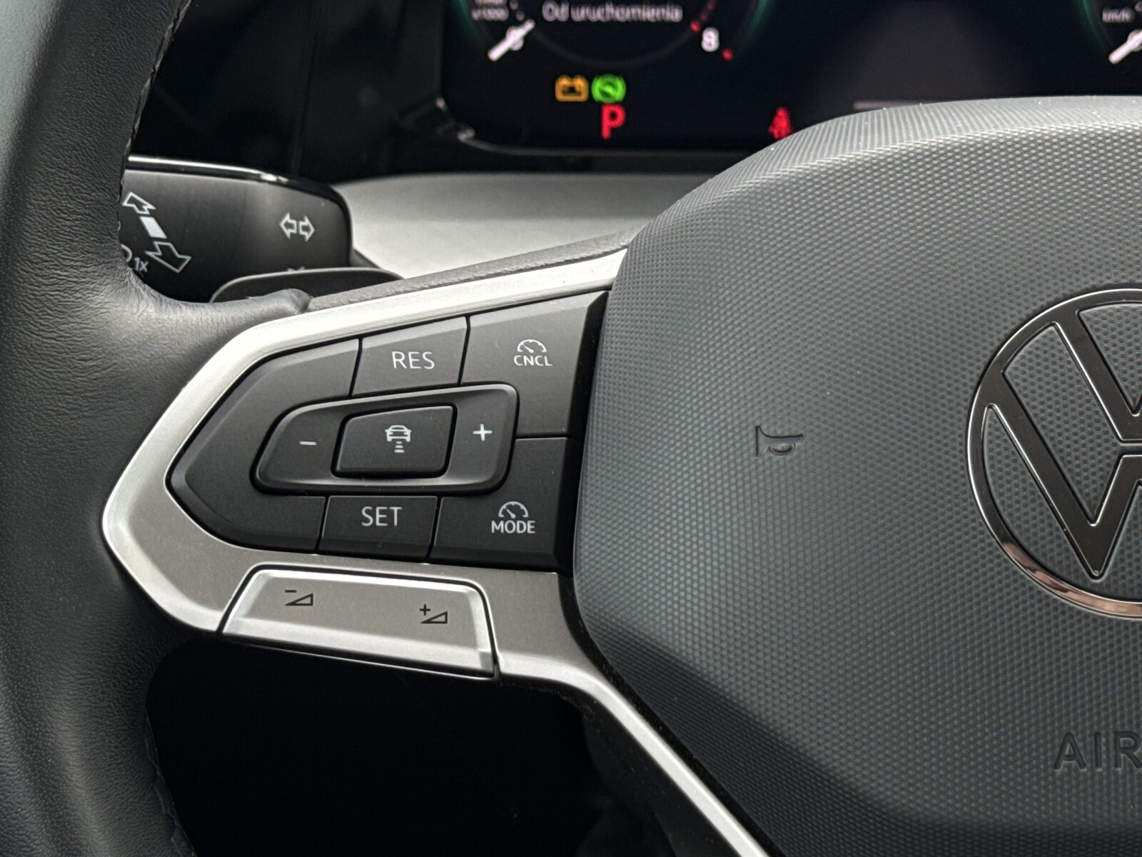 Volkswagen Golf - zdjęcie 15