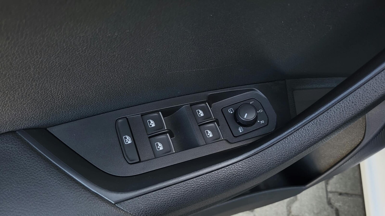 Škoda Karoq - zdjęcie 16