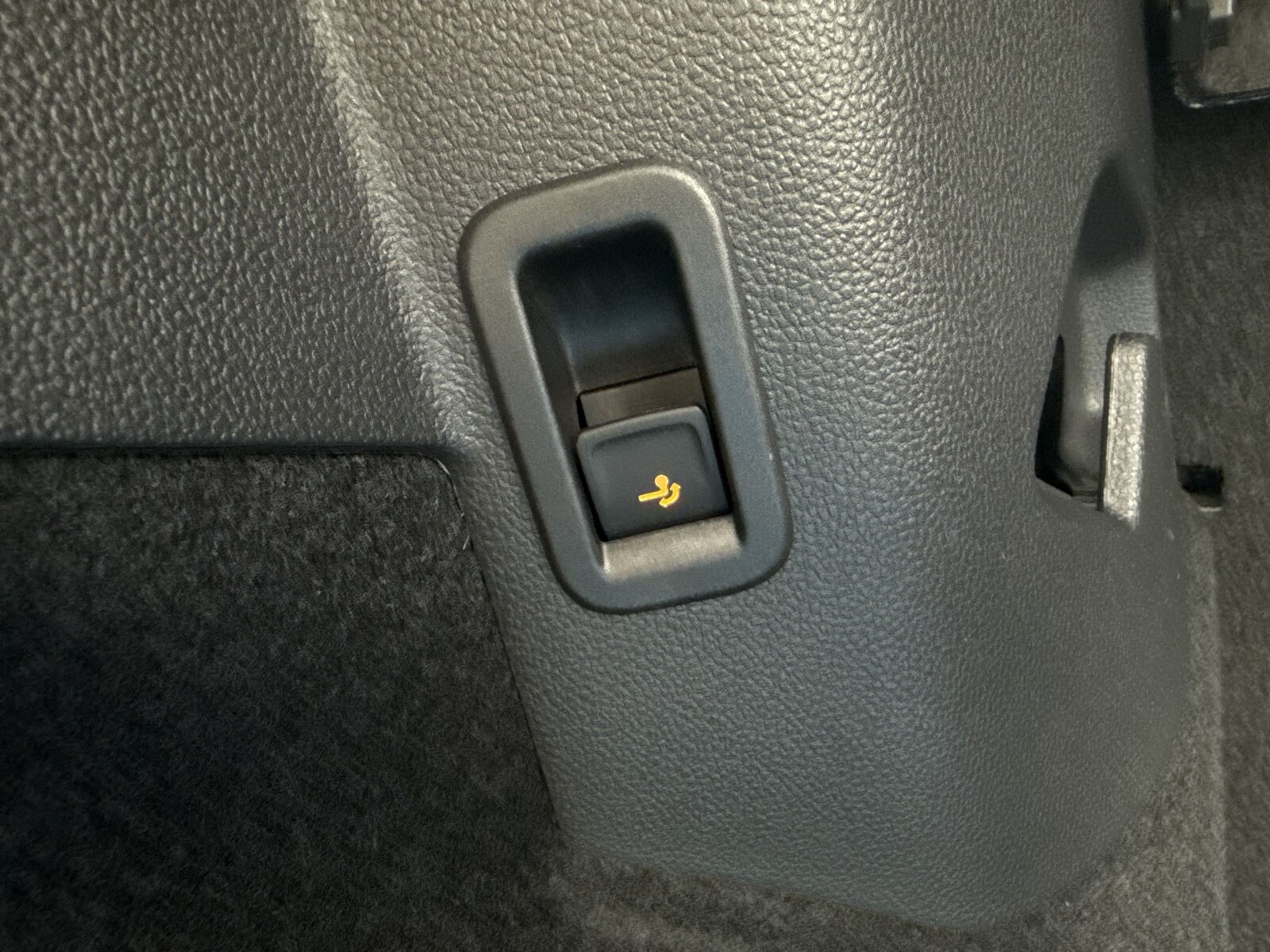 Volkswagen Golf - zdjęcie 34