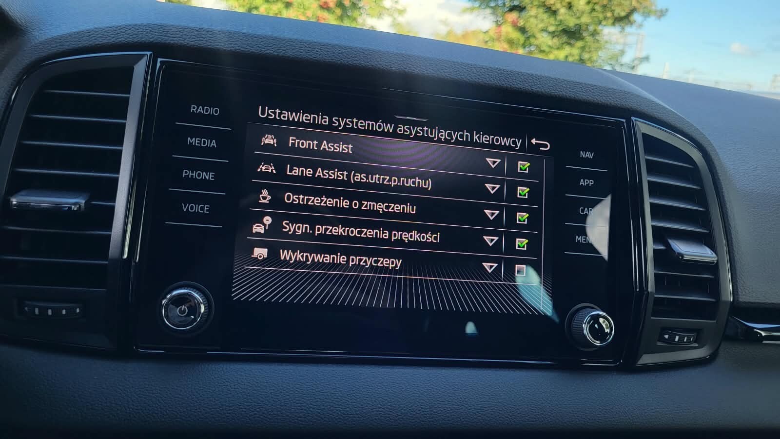 Škoda Karoq - zdjęcie 29