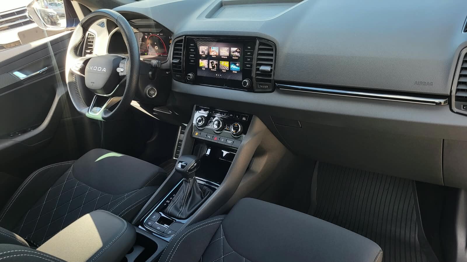 Škoda Karoq - zdjęcie 17