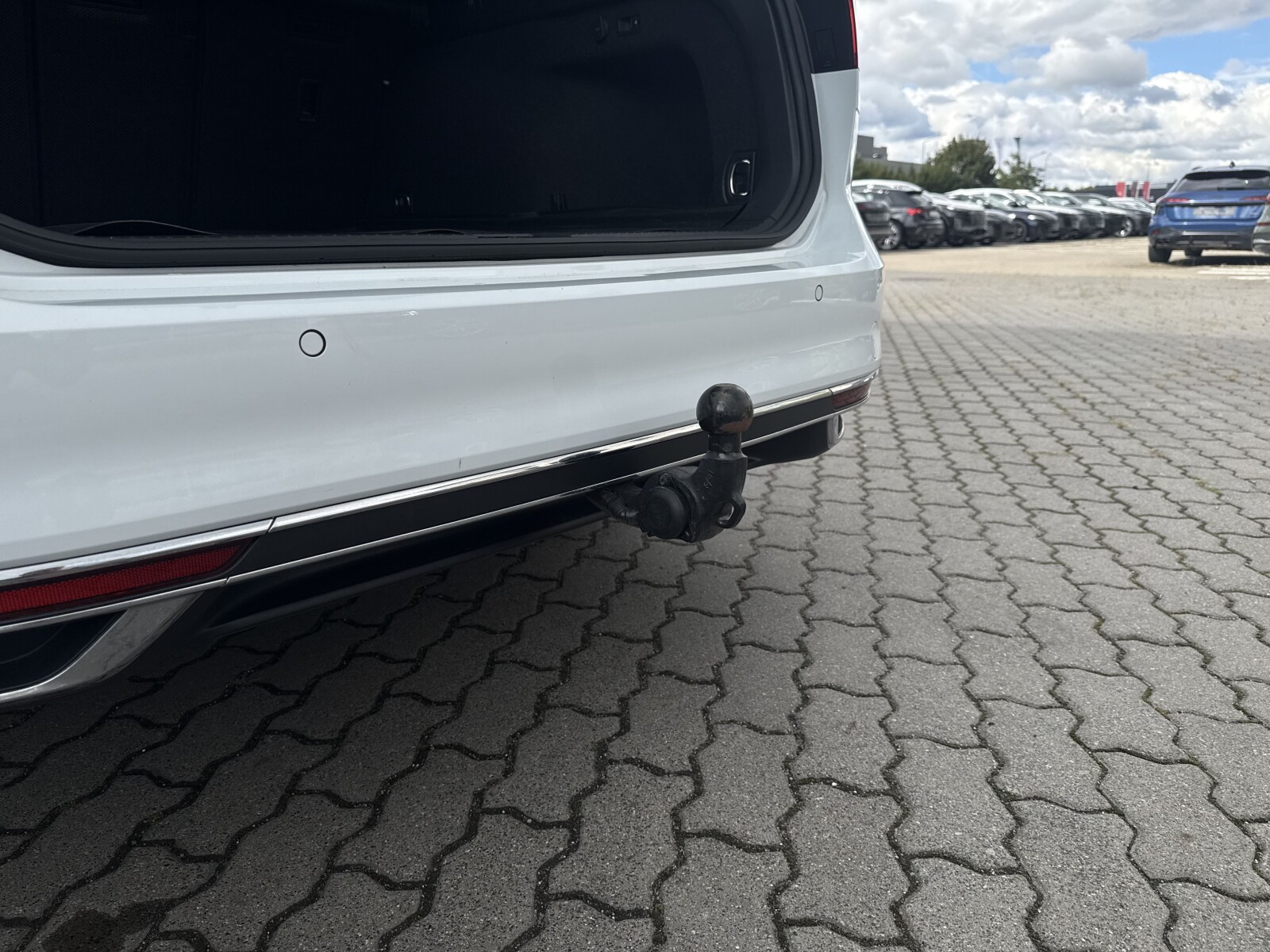 Volkswagen Passat Variant - zdjęcie 36