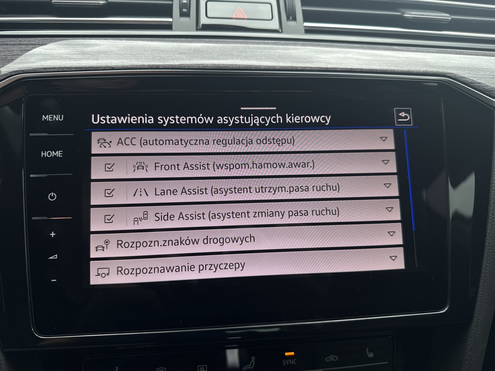 Volkswagen Passat Variant - zdjęcie 27