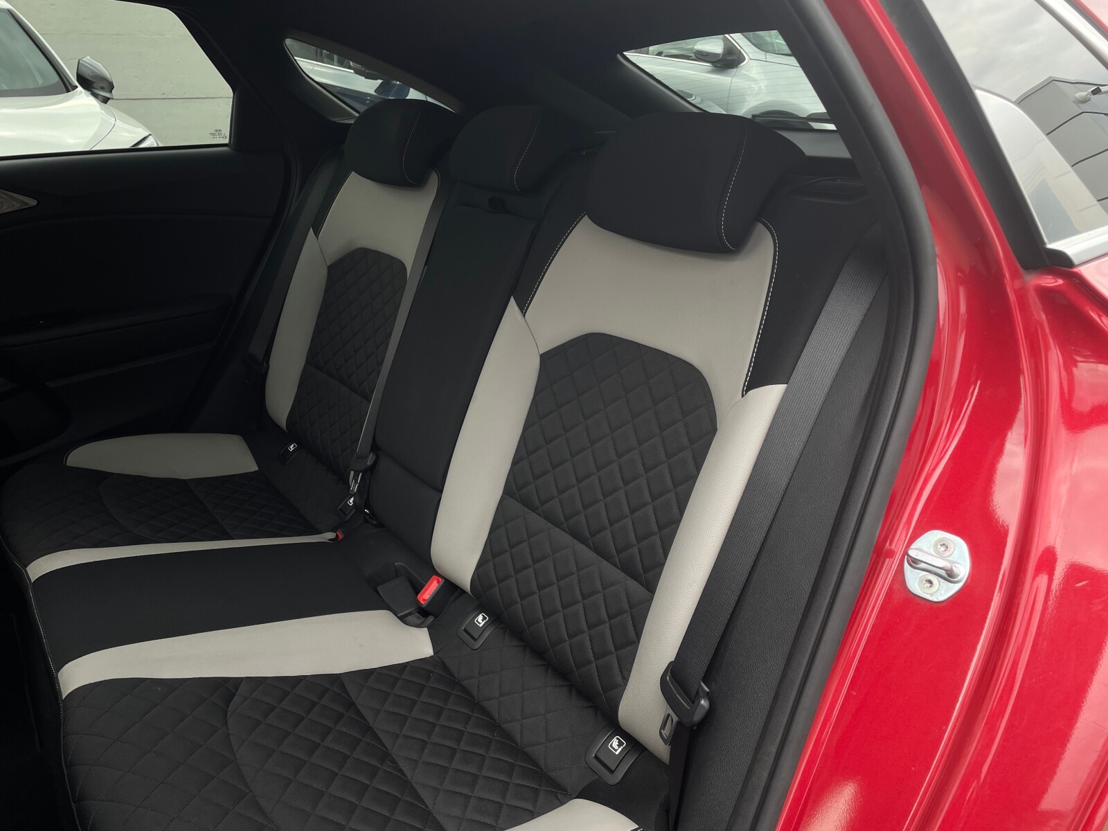 Kia Pro_cee'd - zdjęcie 11
