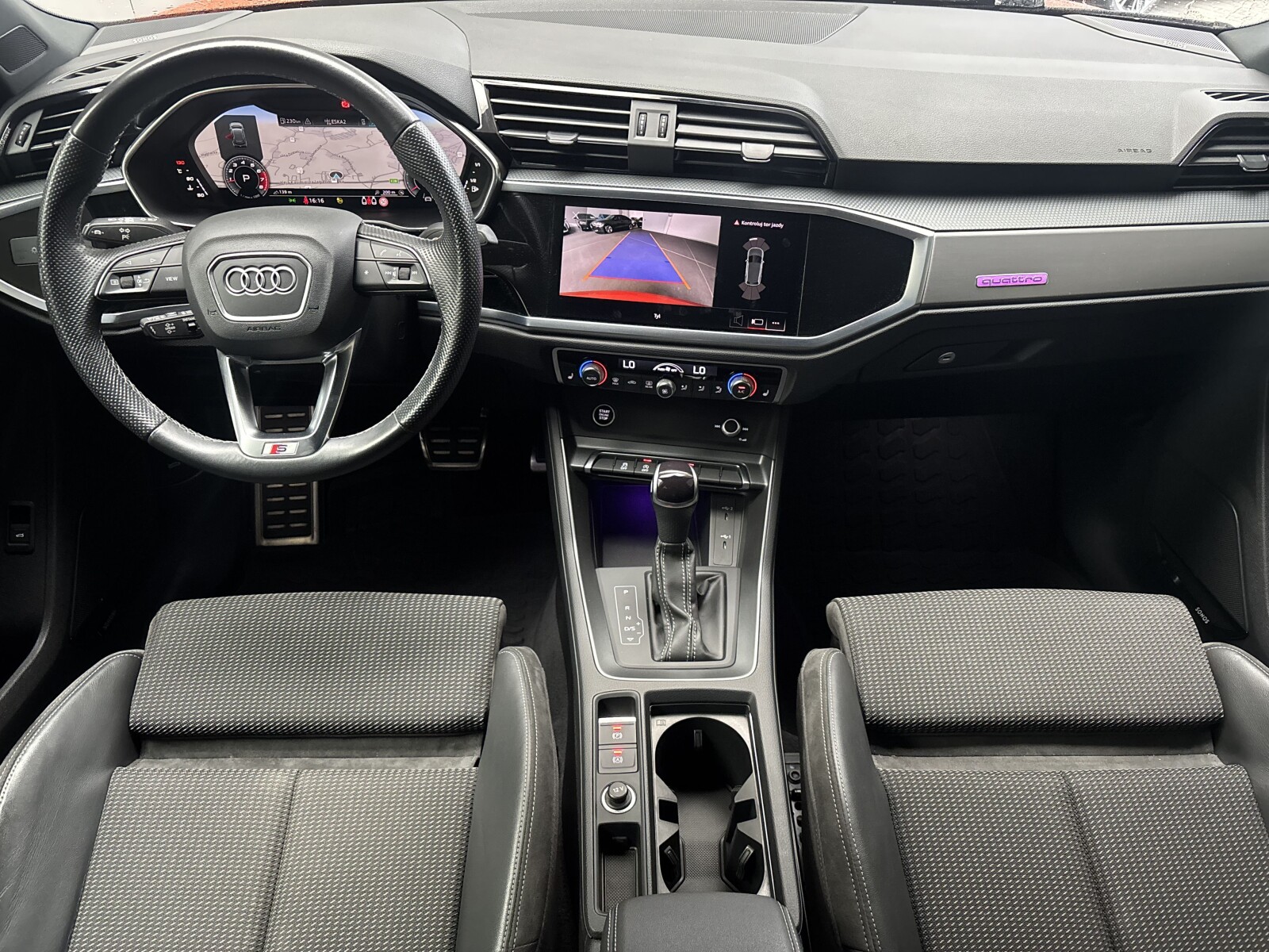 Audi Q3 - zdjęcie 9