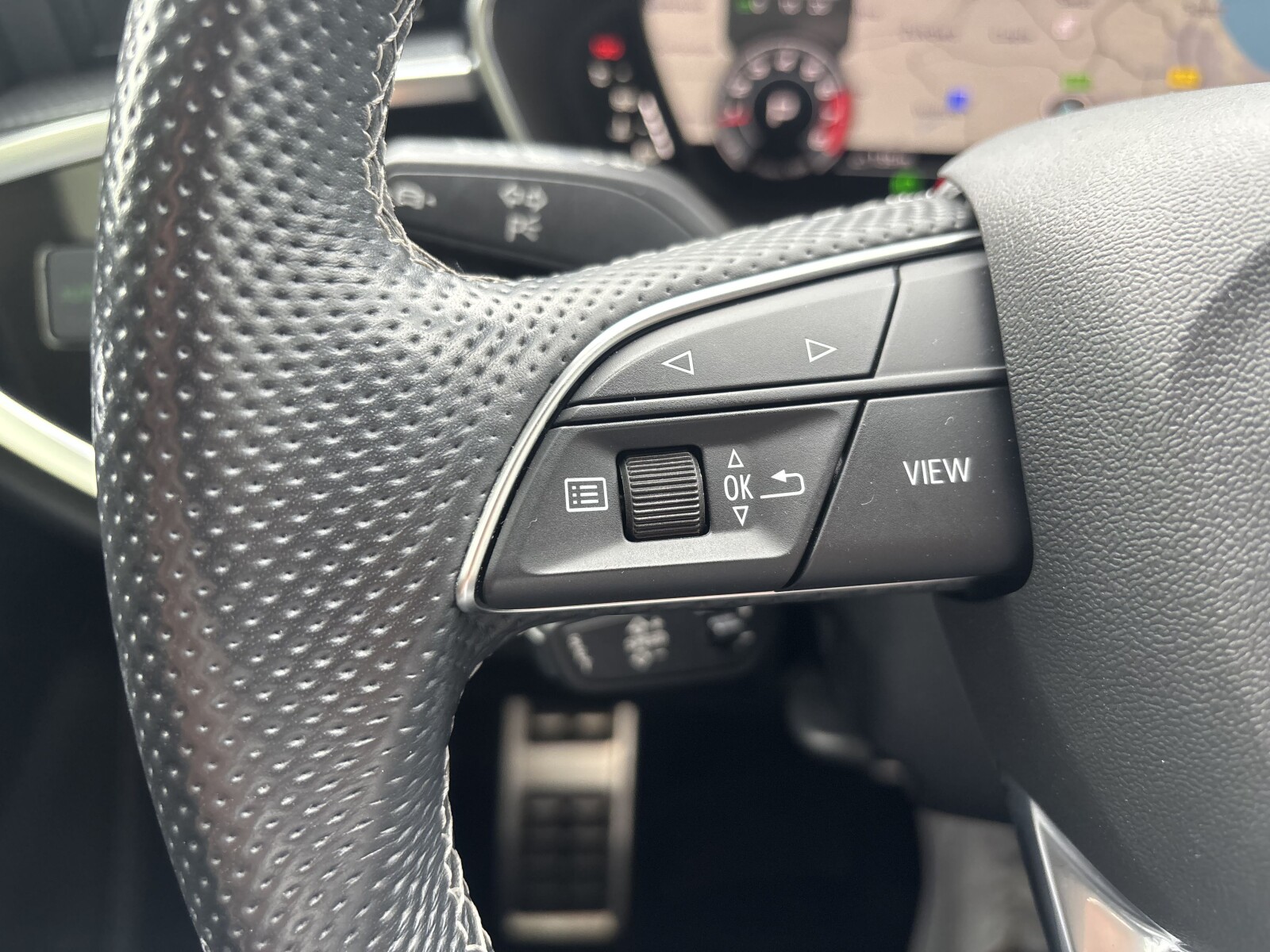 Audi Q3 - zdjęcie 12
