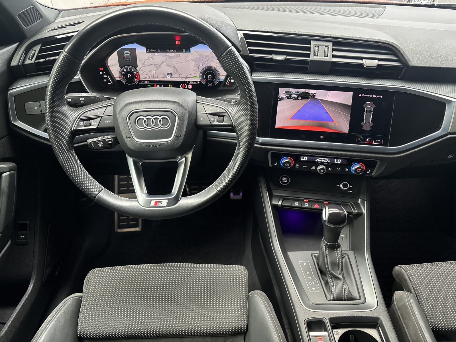 Audi Q3 - zdjęcie 10