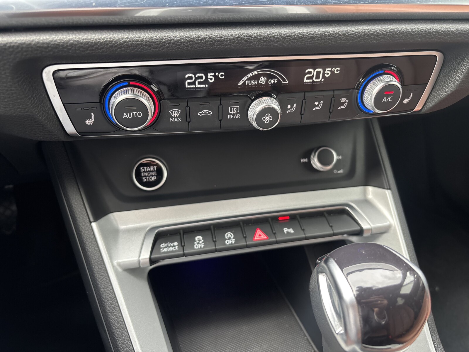 Audi Q3 Sportback - zdjęcie 18