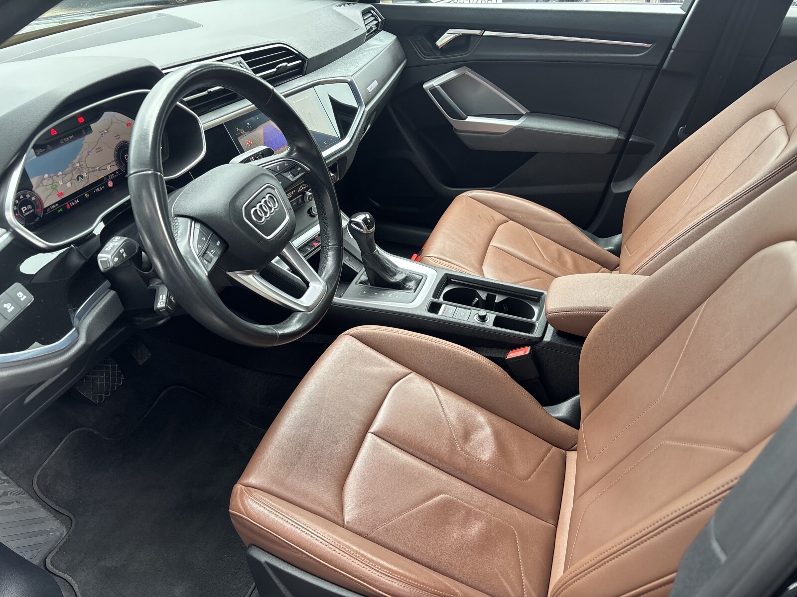 Audi Q3 Sportback - zdjęcie 16