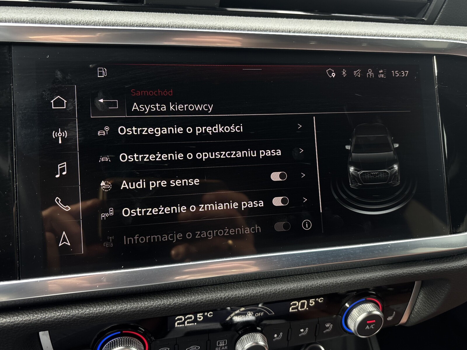 Audi Q3 Sportback - zdjęcie 30