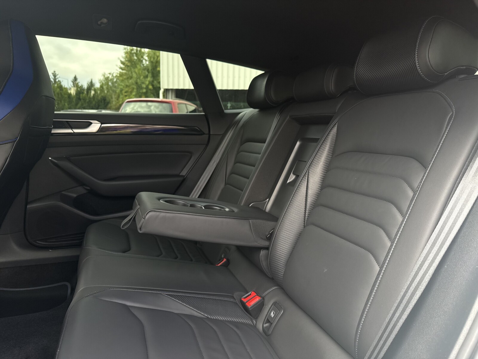 Volkswagen Arteon Shooting Brake - zdjęcie 33