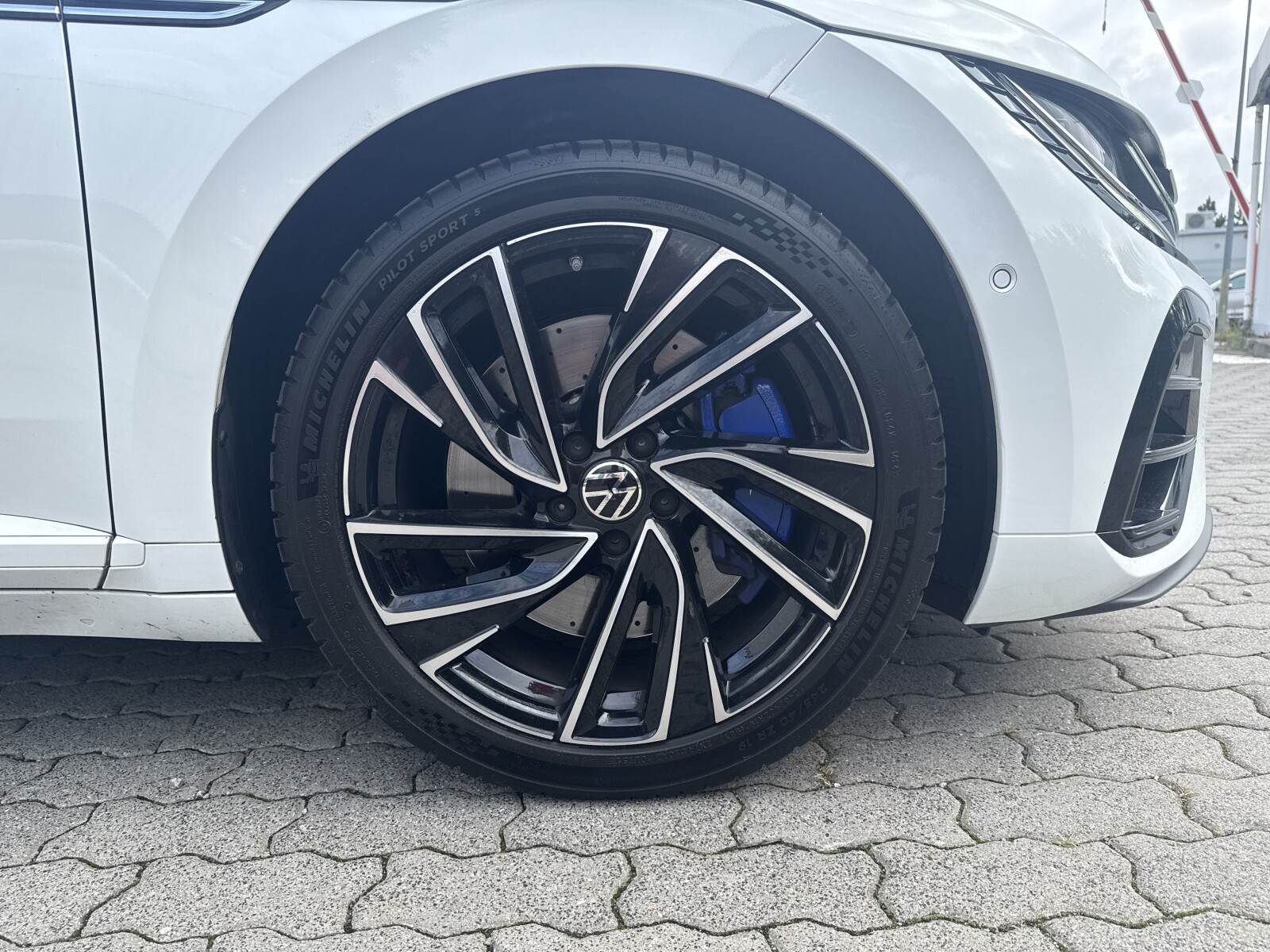 Volkswagen Arteon Shooting Brake - zdjęcie 38