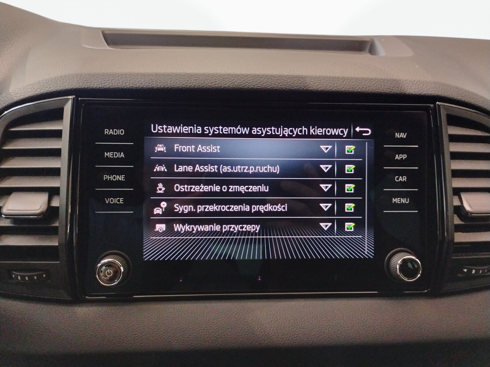 Škoda Karoq - zdjęcie 30