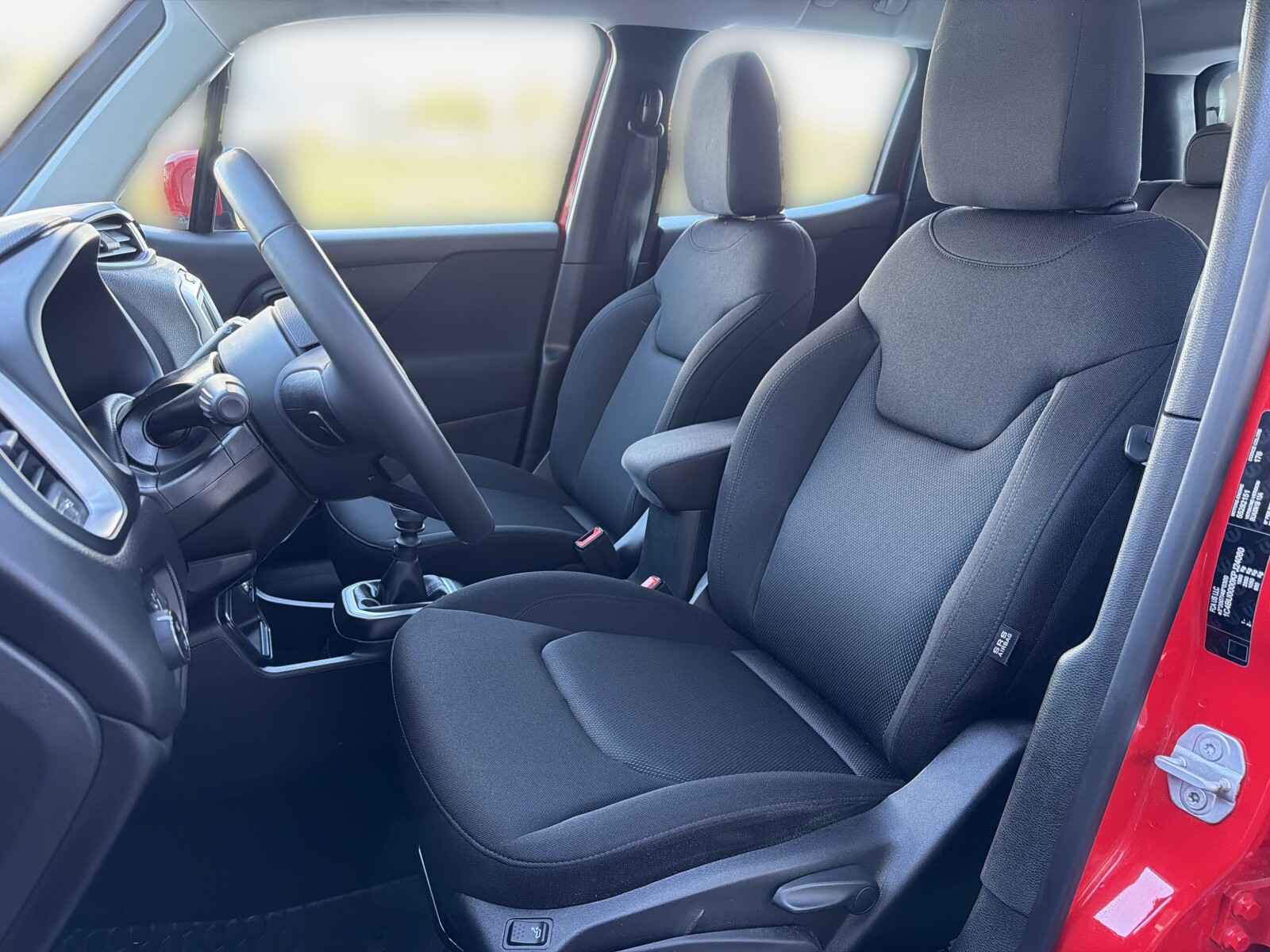 Jeep Renegade - zdjęcie 10