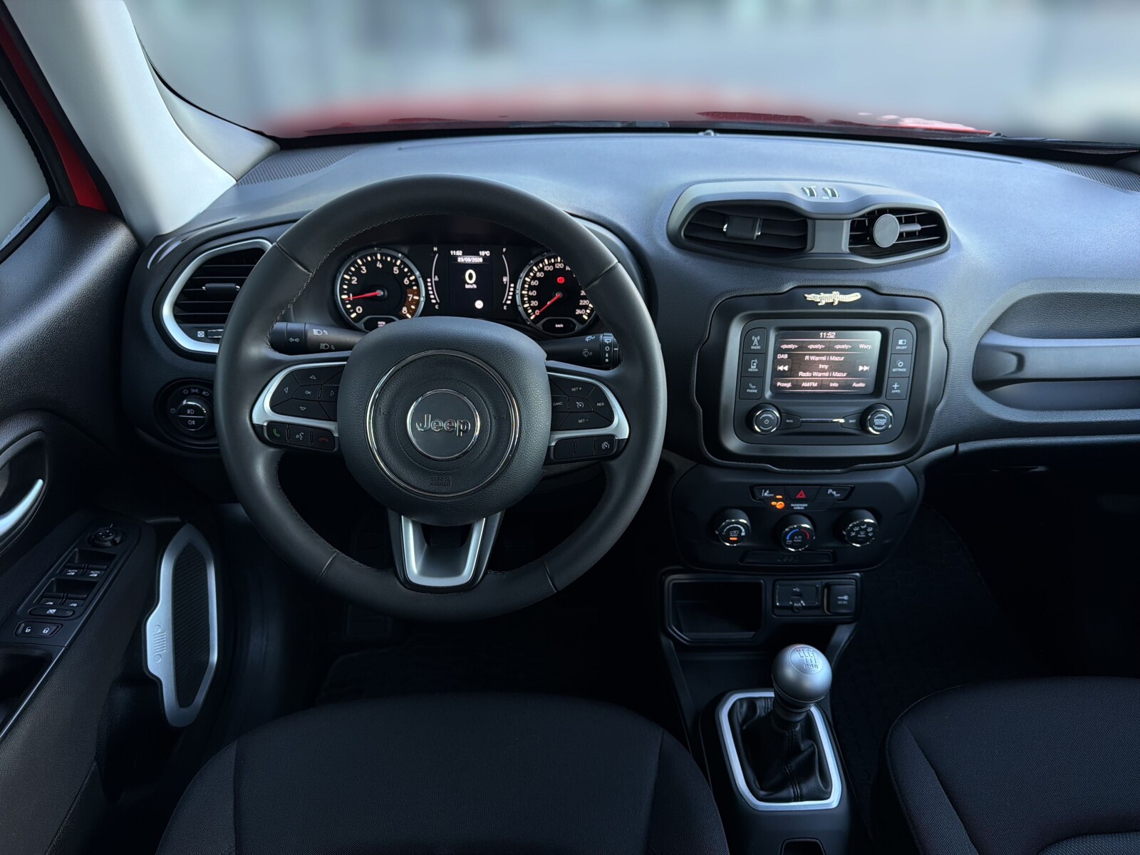 Jeep Renegade - zdjęcie 9