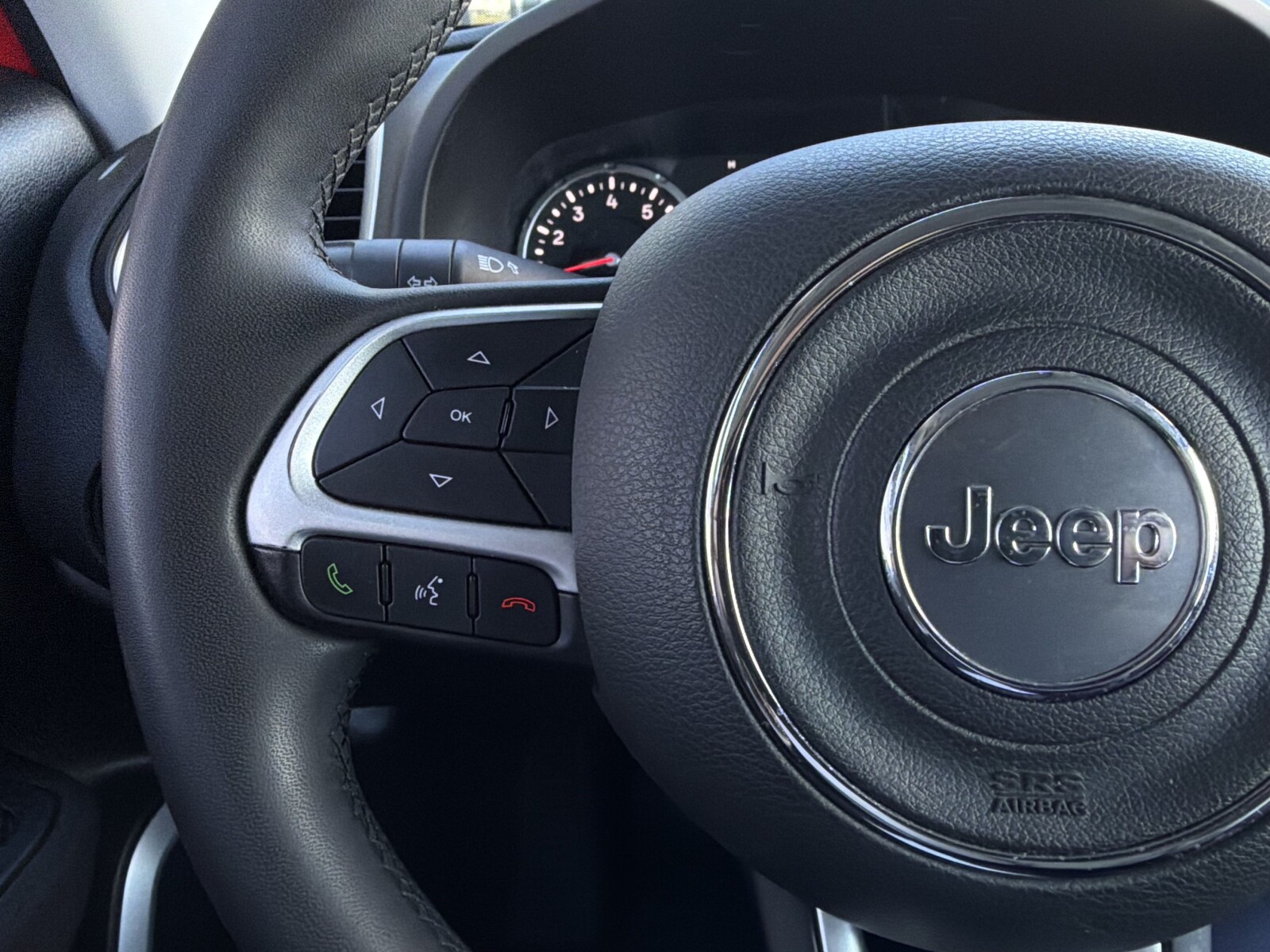 Jeep Renegade - zdjęcie 15