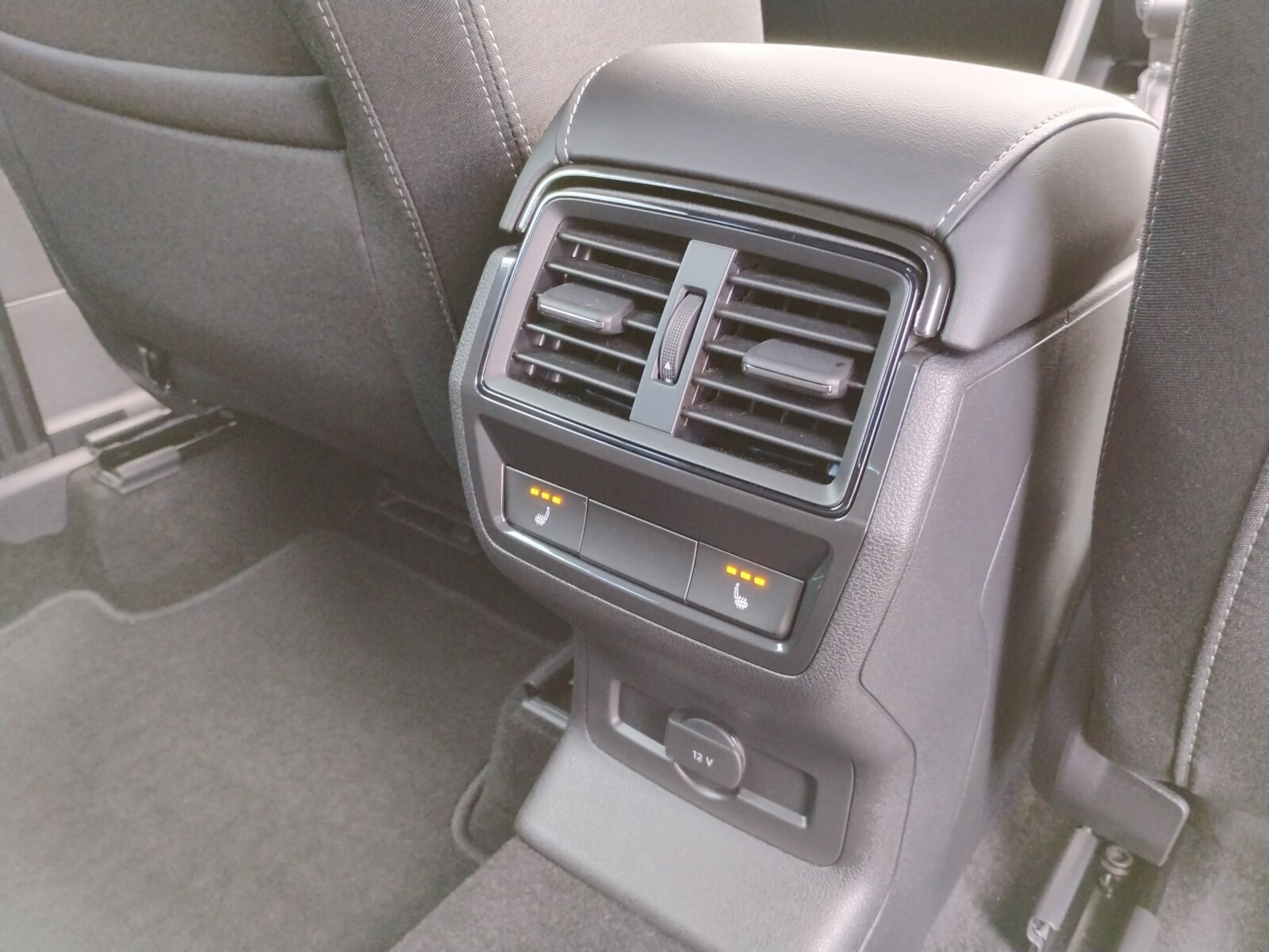 Škoda Karoq - zdjęcie 17