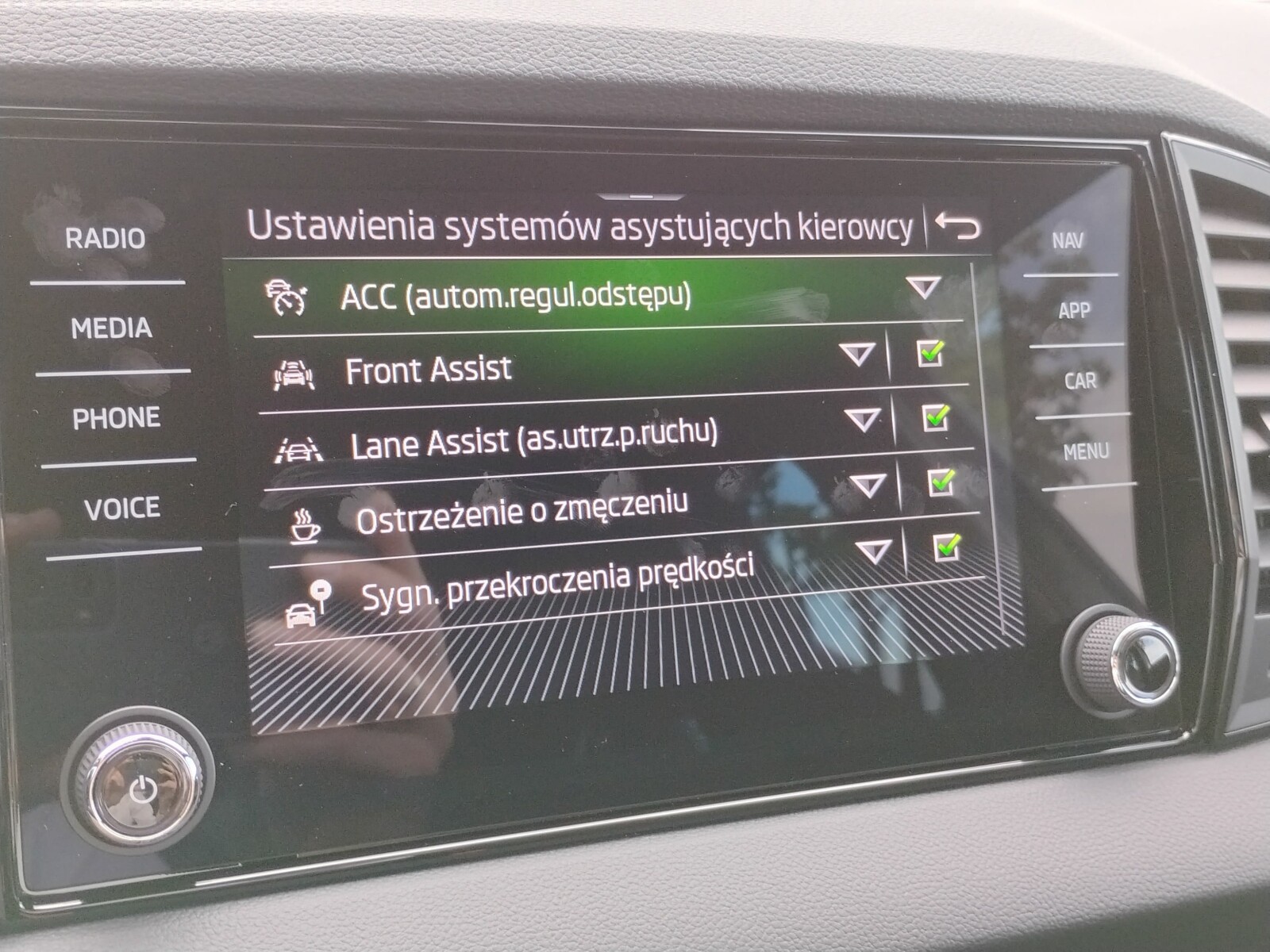 Škoda Karoq - zdjęcie 34