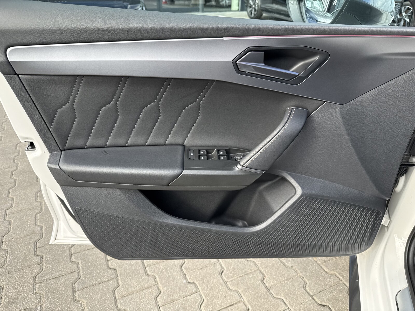 Cupra Leon - zdjęcie 10