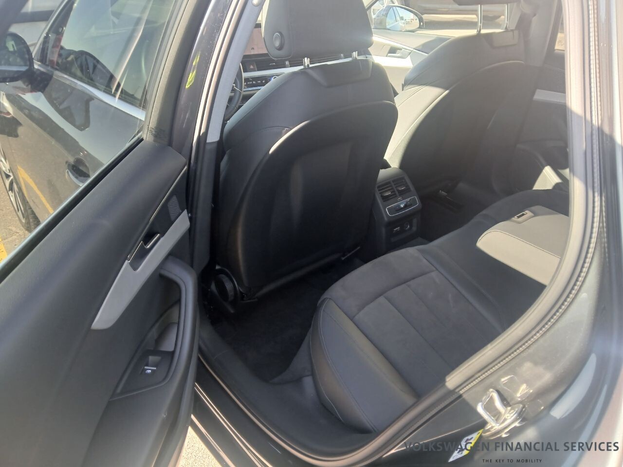 Audi A4 Avant - zdjęcie 10