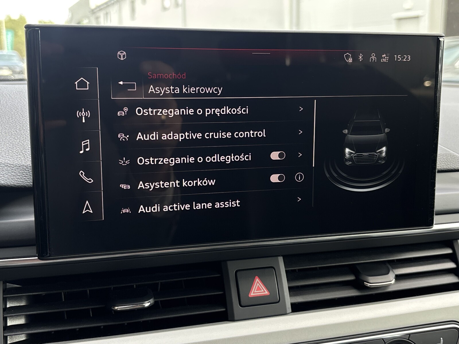 Audi A4 Avant - zdjęcie 33
