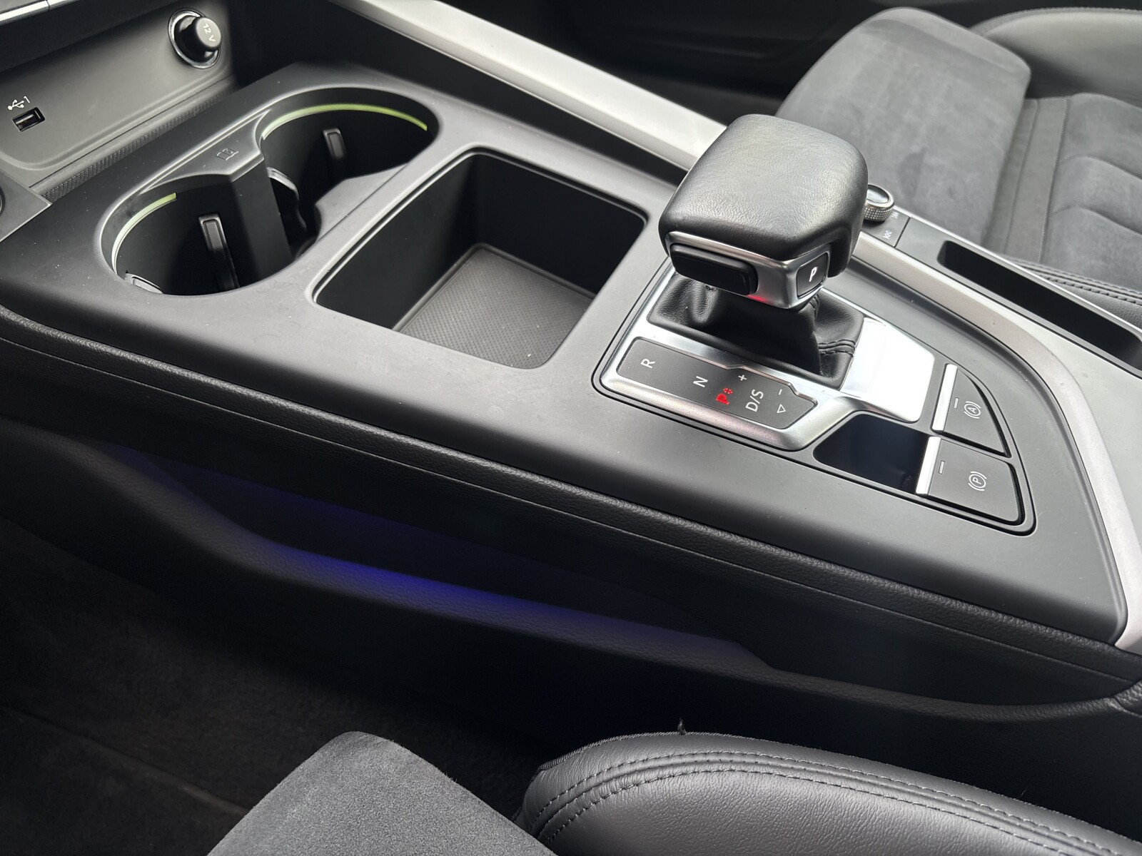 Audi A4 Avant - zdjęcie 19