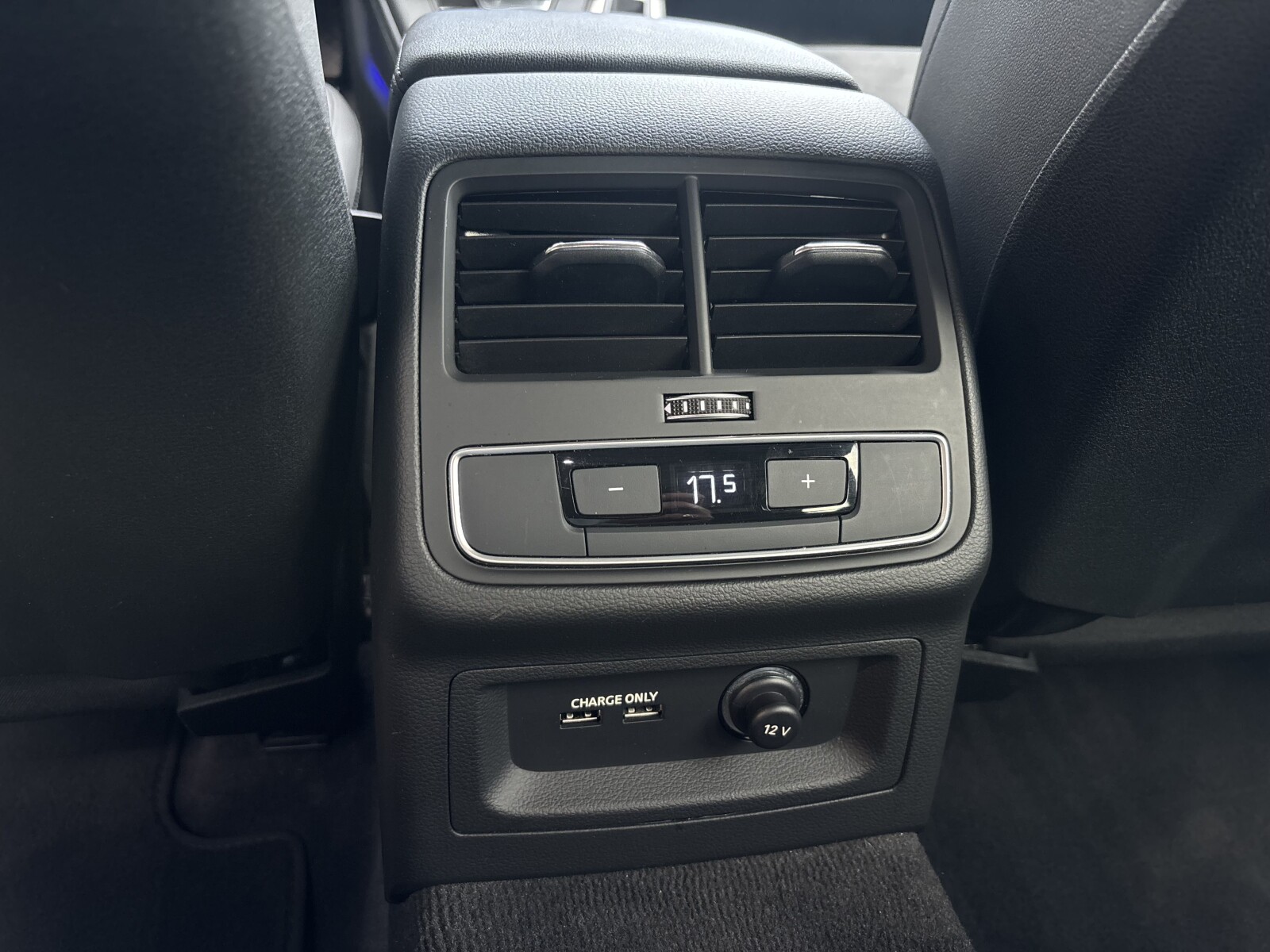 Audi A4 Avant - zdjęcie 23
