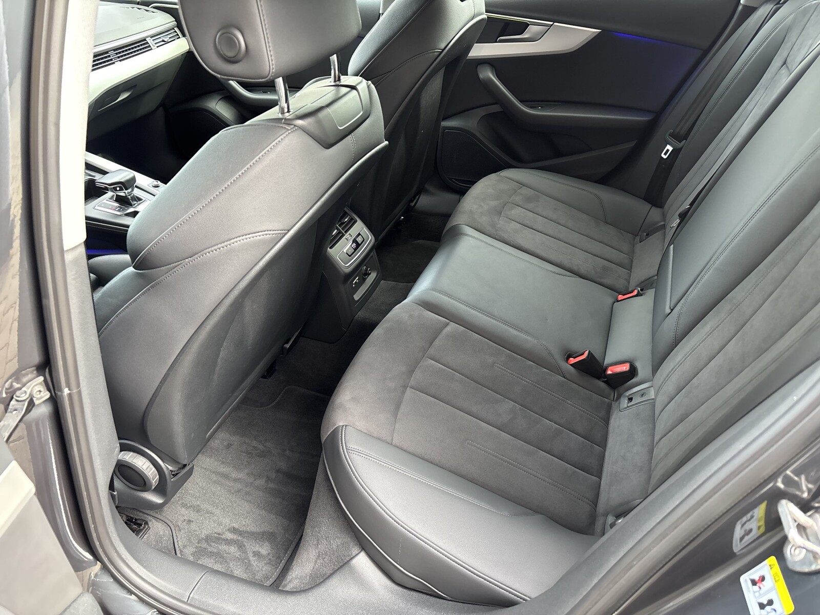 Audi A4 Avant - zdjęcie 22