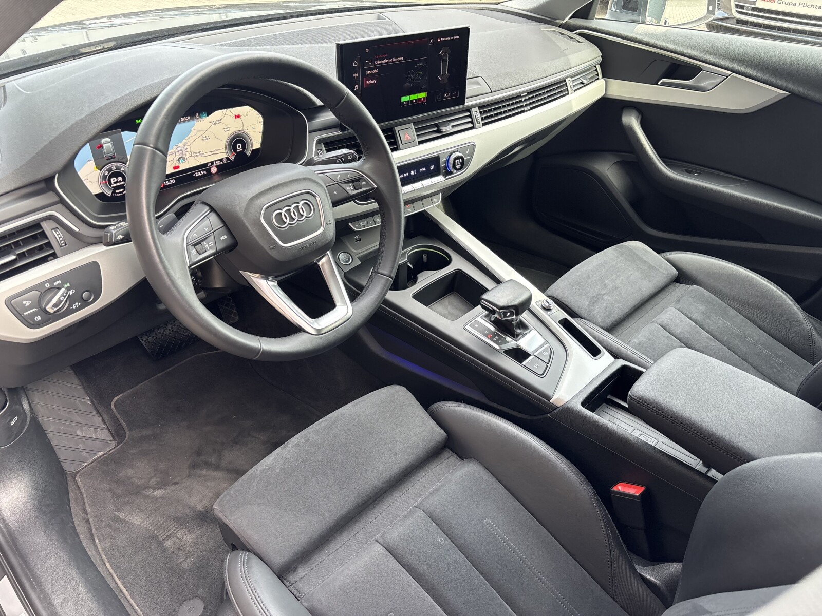 Audi A4 Avant - zdjęcie 16