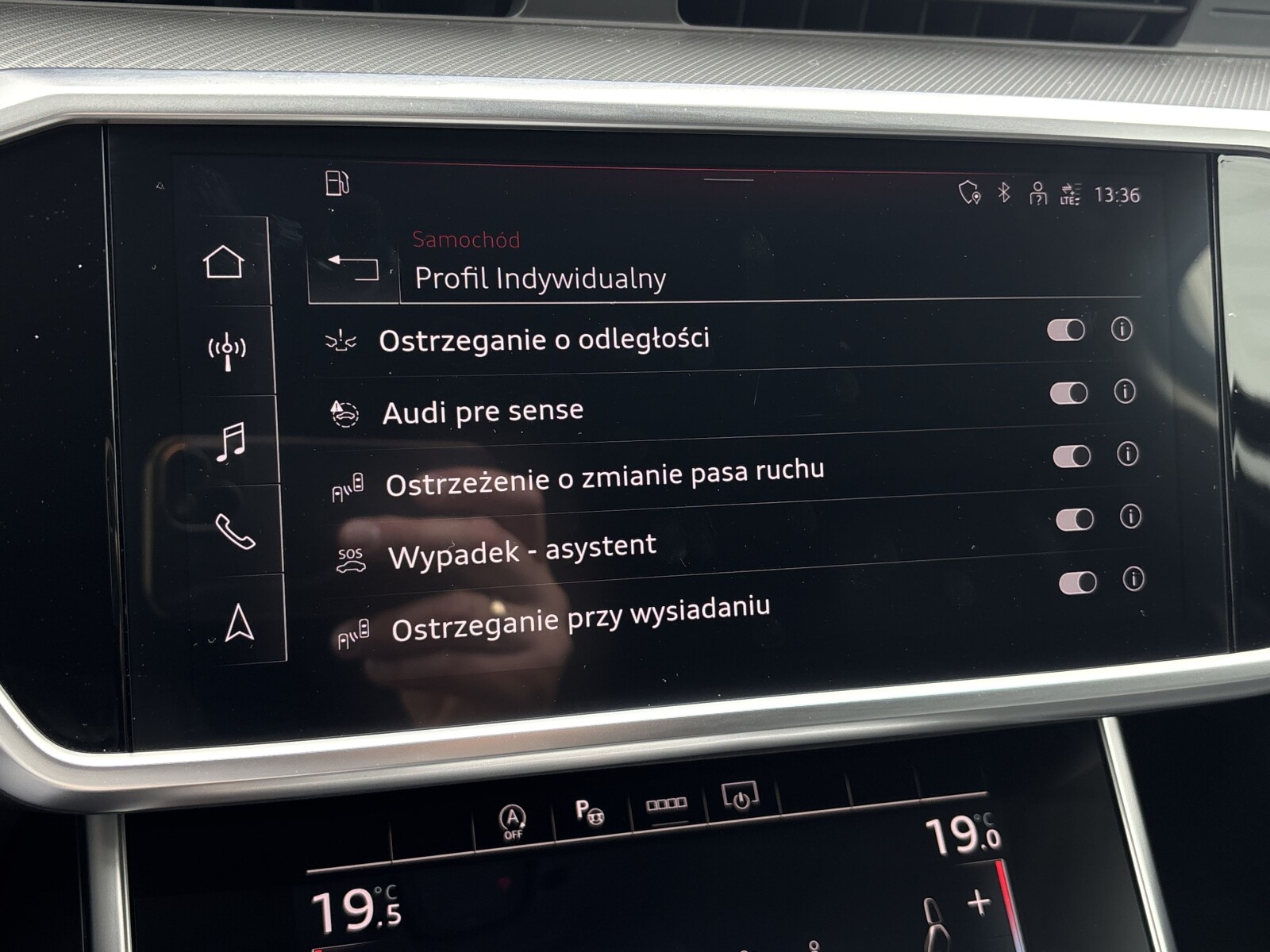 Audi A6 Avant - zdjęcie 26