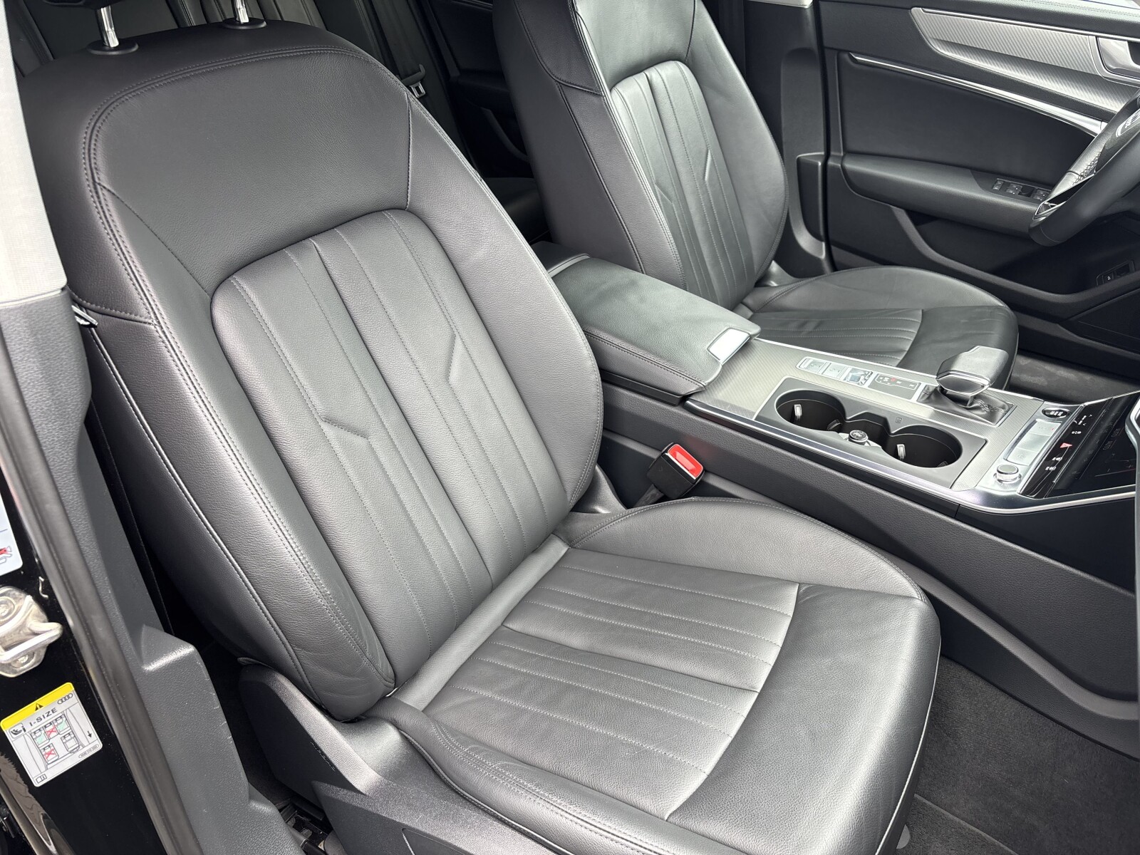 Audi A6 Avant - zdjęcie 34