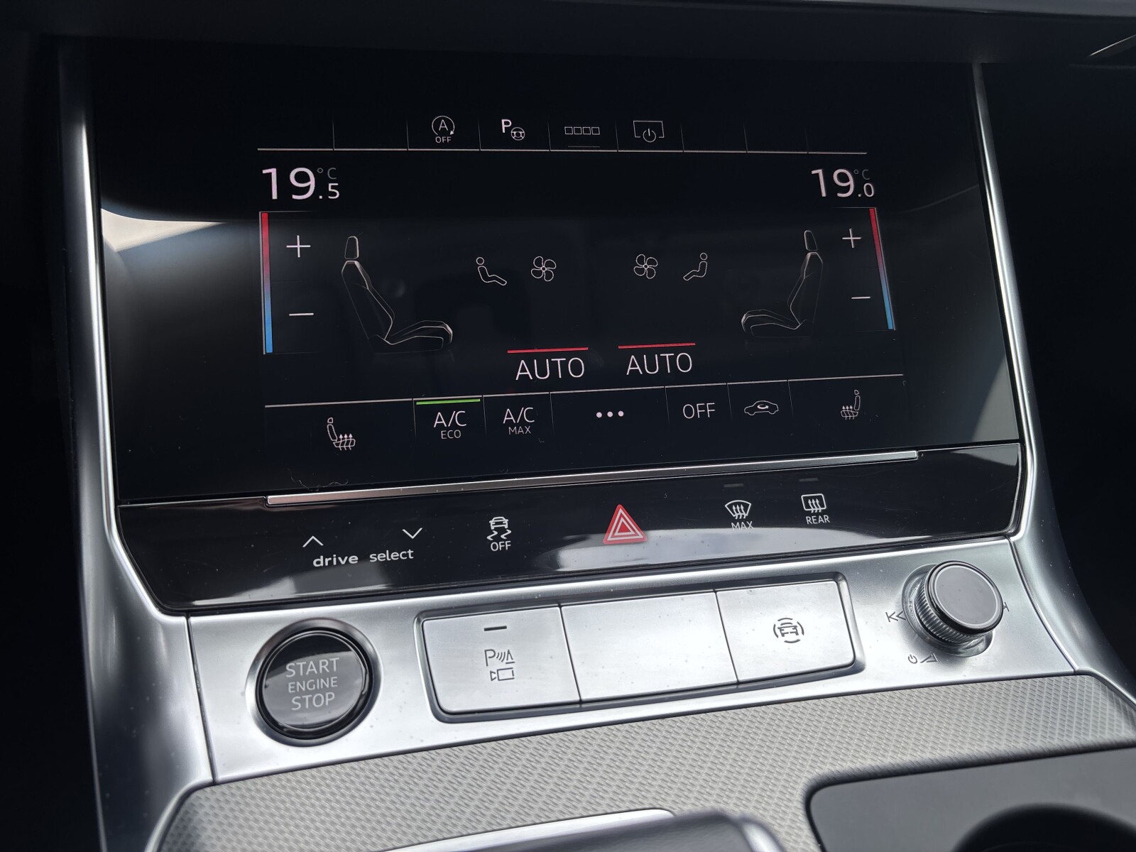 Audi A6 Avant - zdjęcie 18
