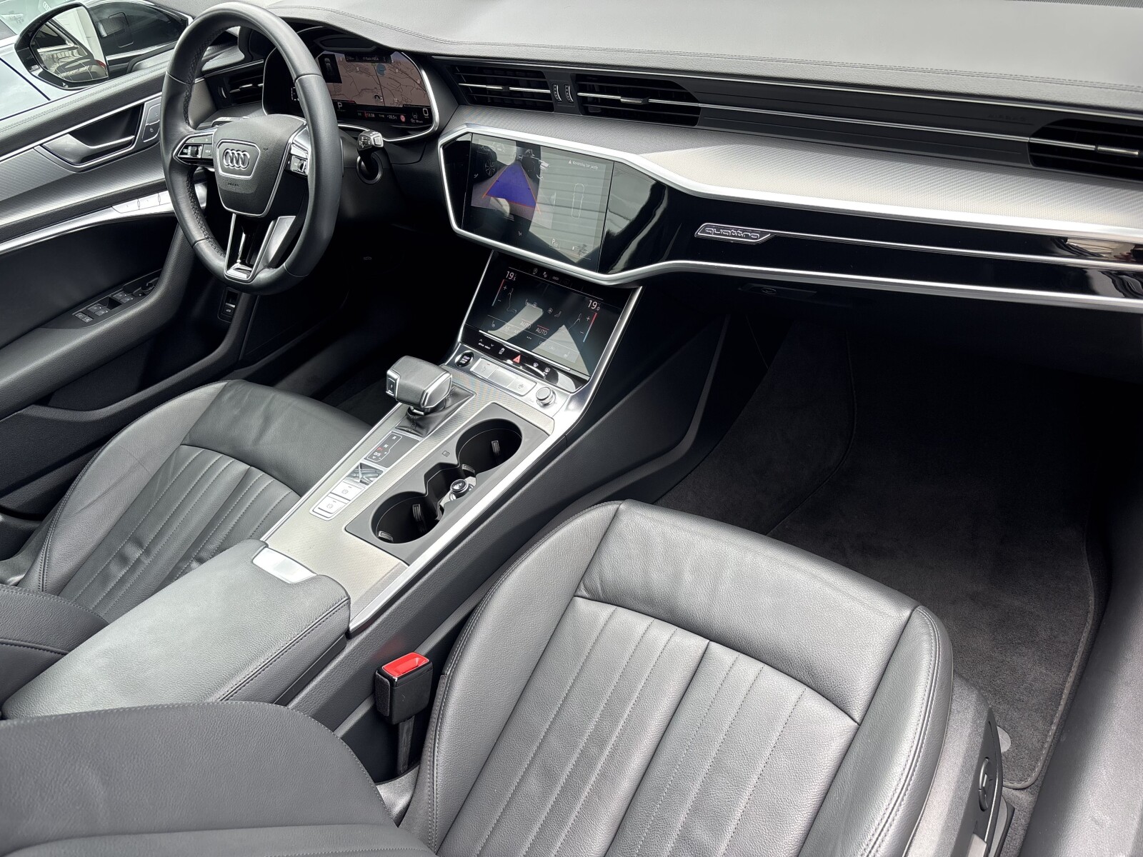 Audi A6 Avant - zdjęcie 35