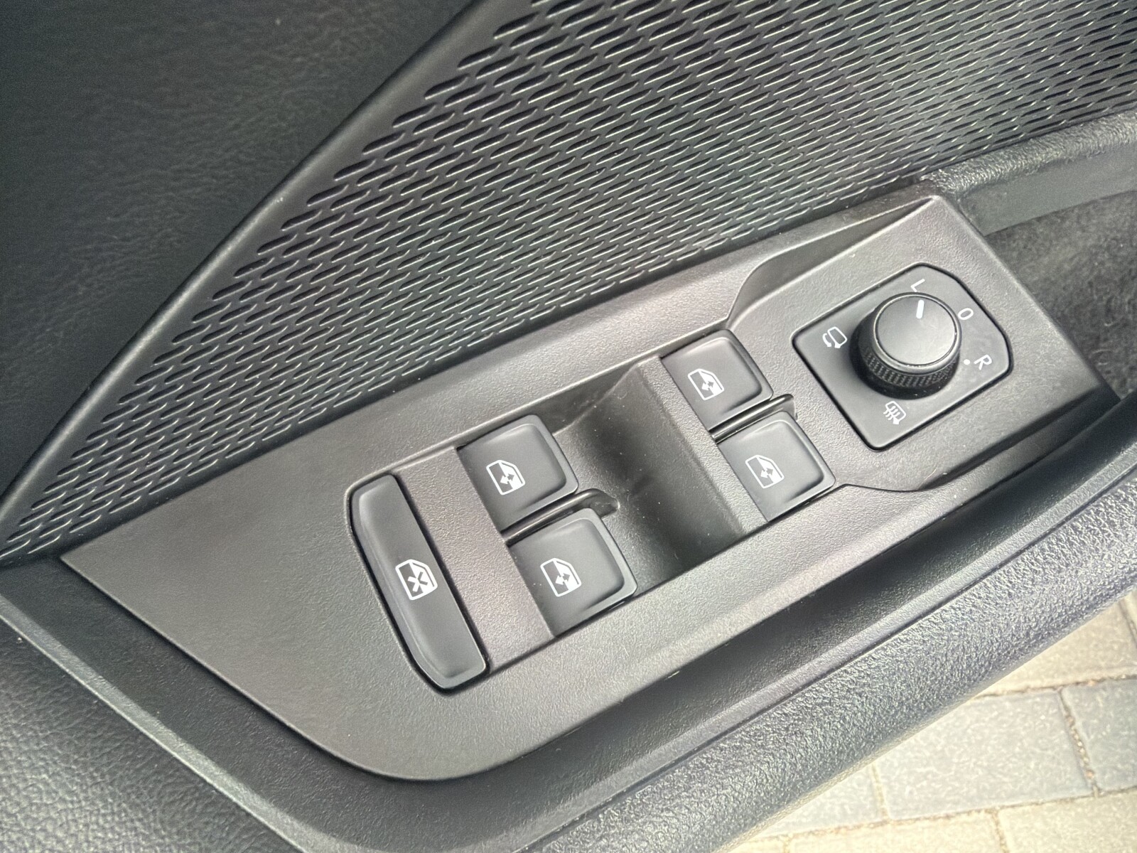 Škoda Octavia Combi - zdjęcie 21