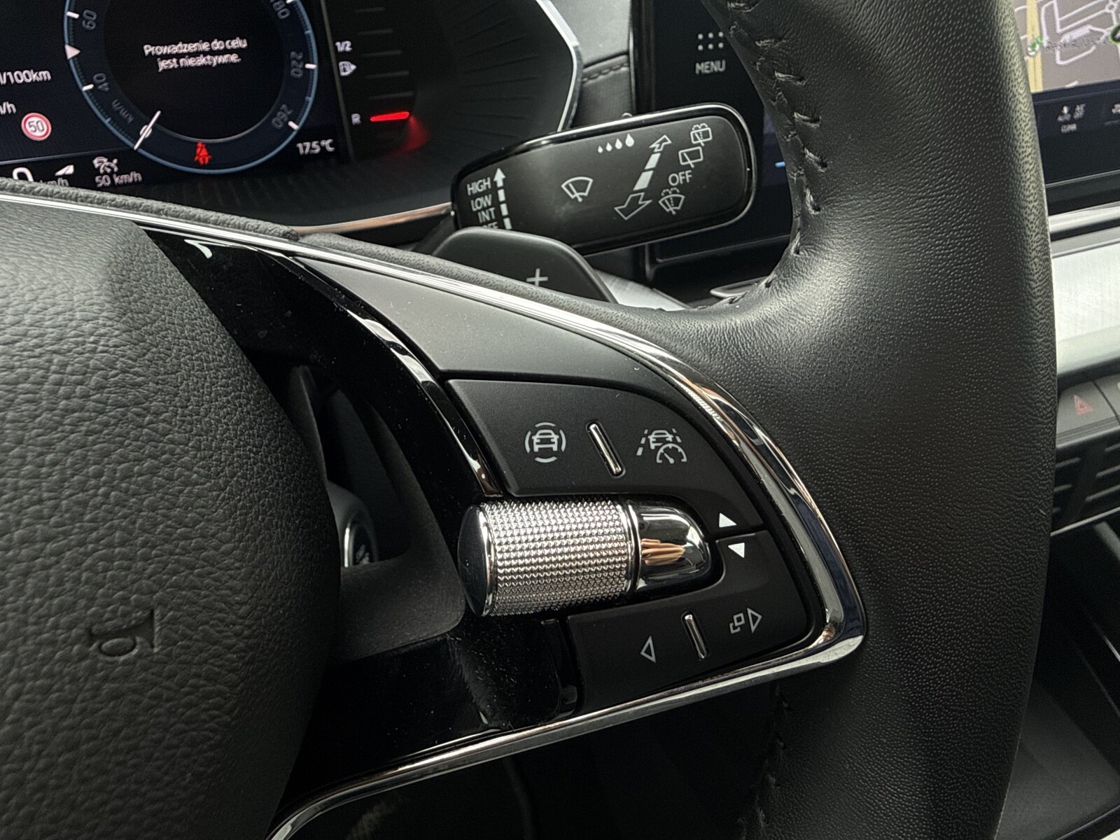 Škoda Octavia Combi - zdjęcie 19