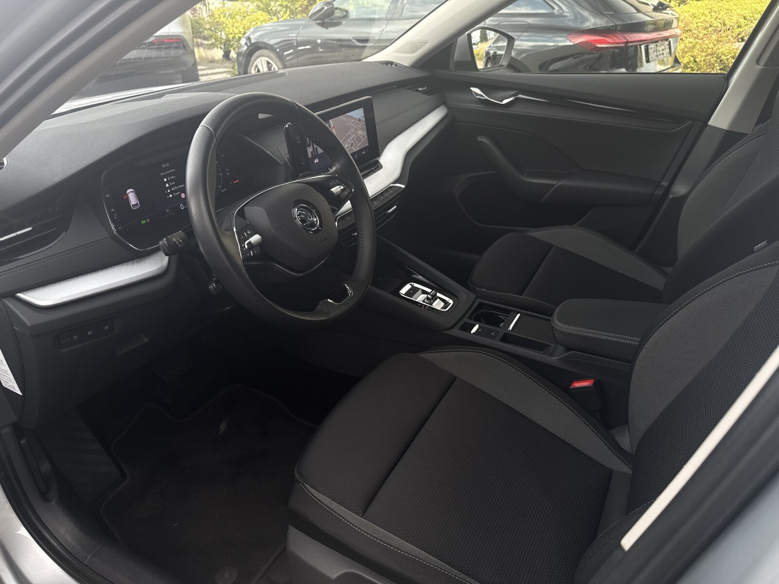 Škoda Octavia Combi - zdjęcie 12