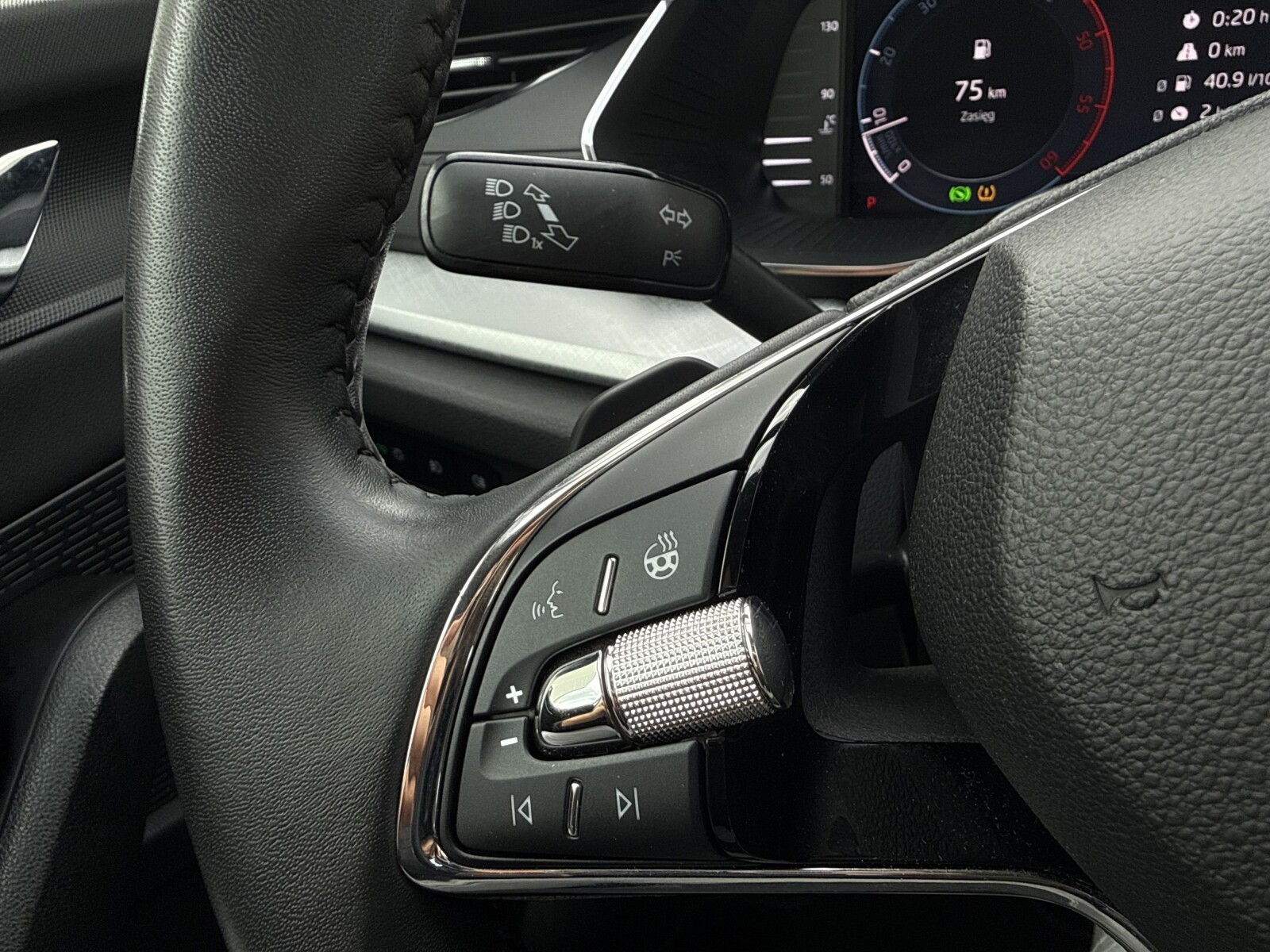 Škoda Octavia Combi - zdjęcie 18