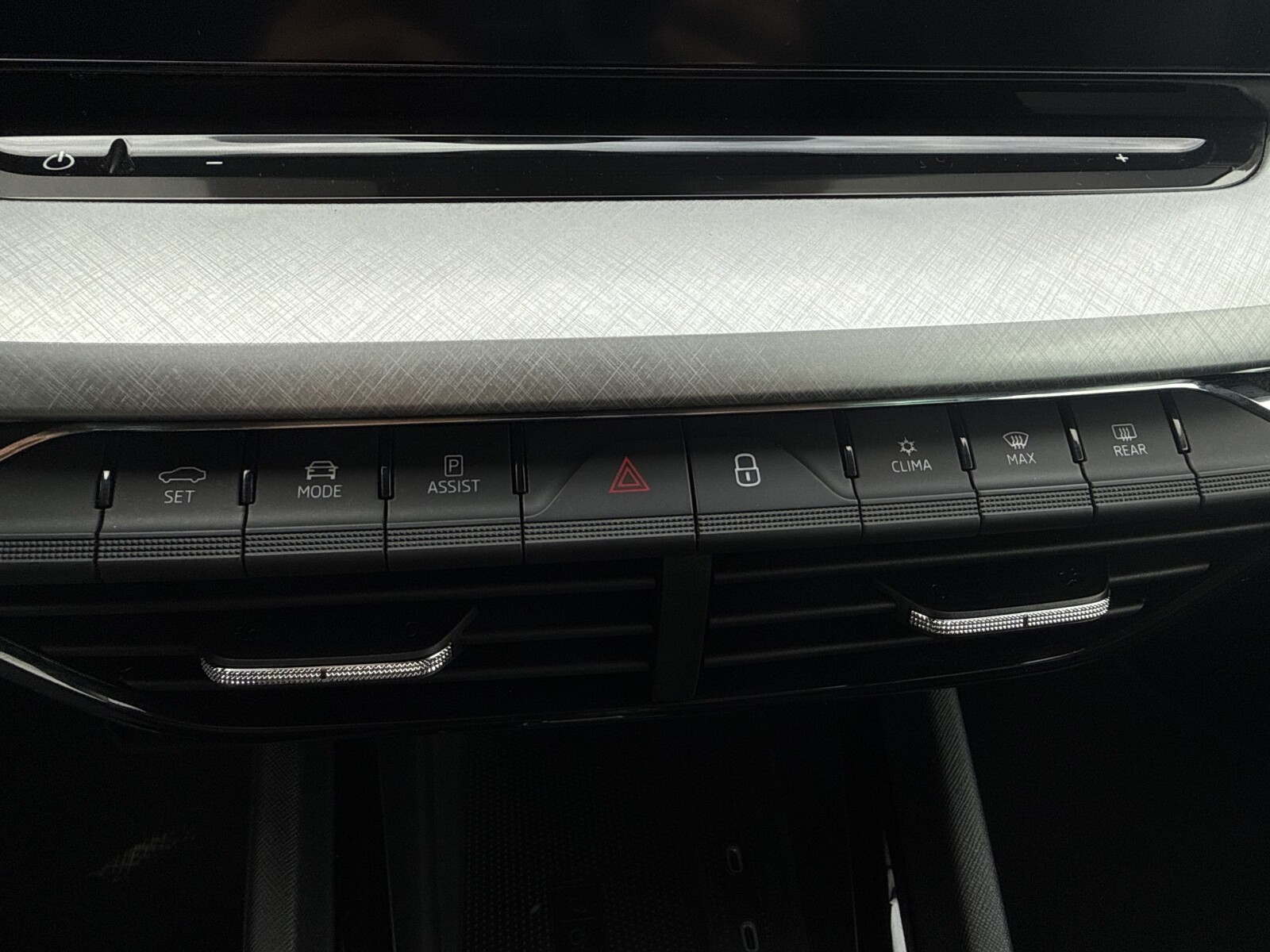 Škoda Octavia Combi - zdjęcie 22